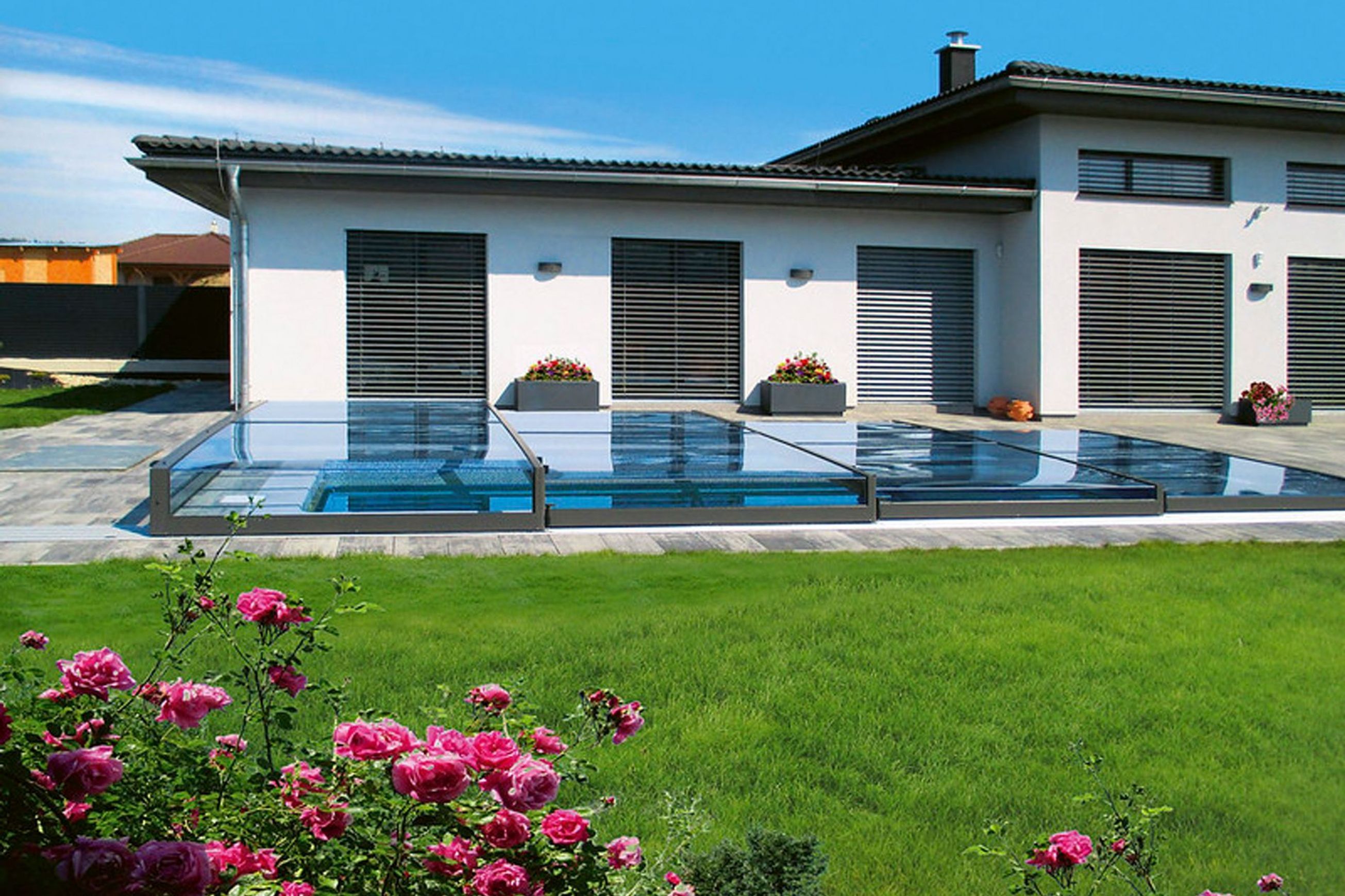 Terra R Pool Enclosure