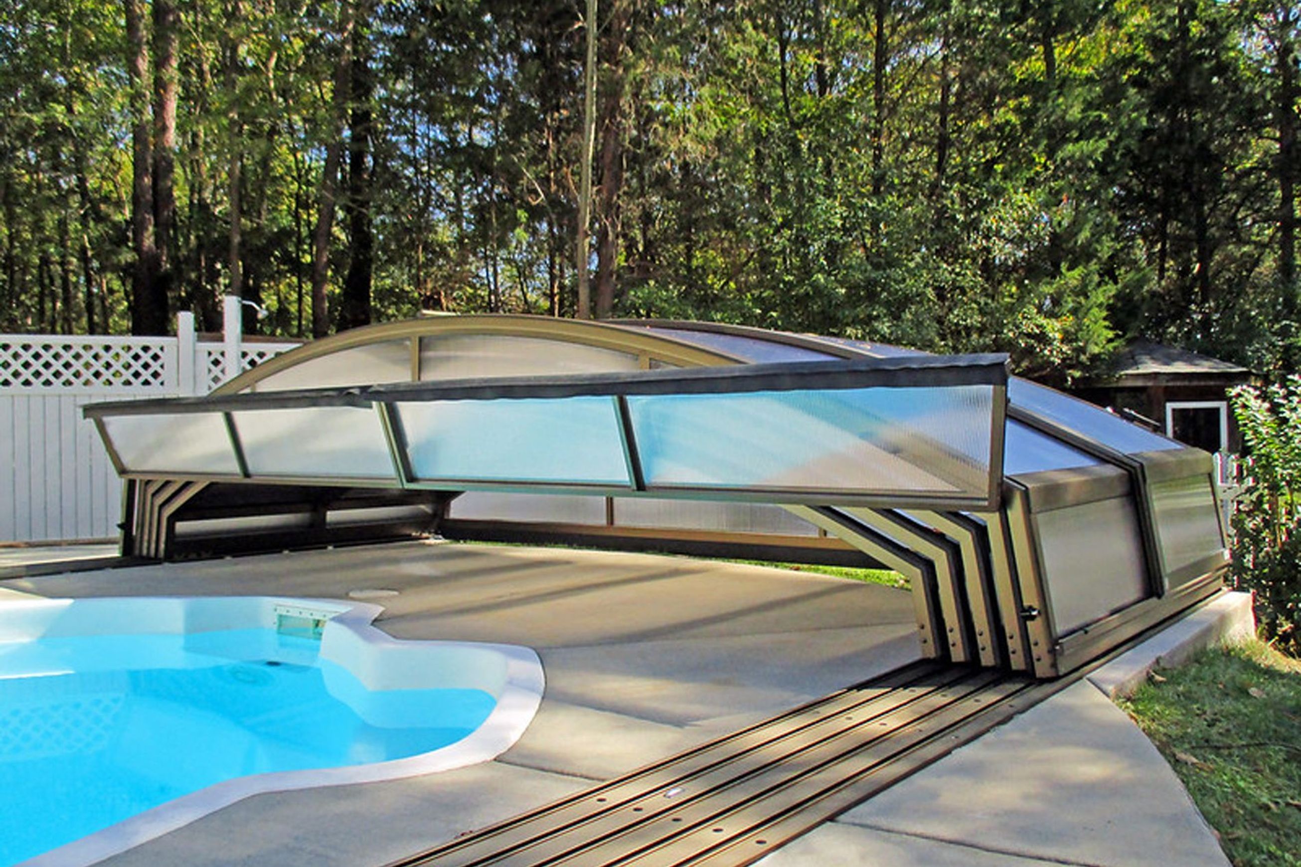 Imperia Neo Pool Enclosure