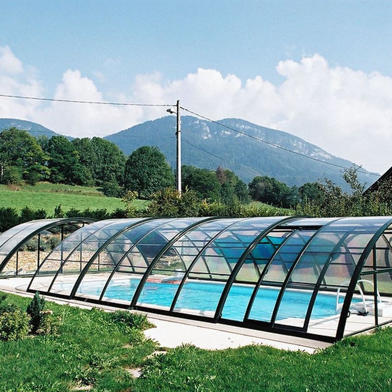 Universe Pool Enclosure