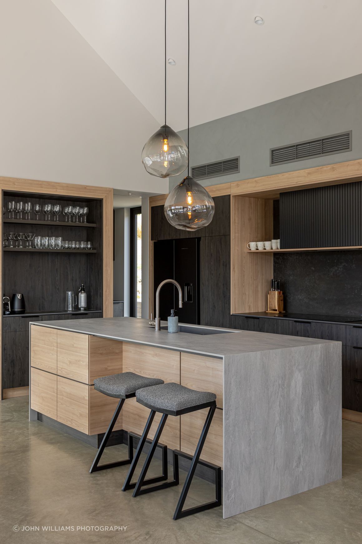 Bespoke Sintered Stone / Porcelain Benchtop Solutions