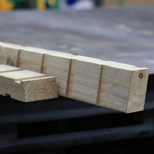 EB10 Castellated Timber Cavity Batten