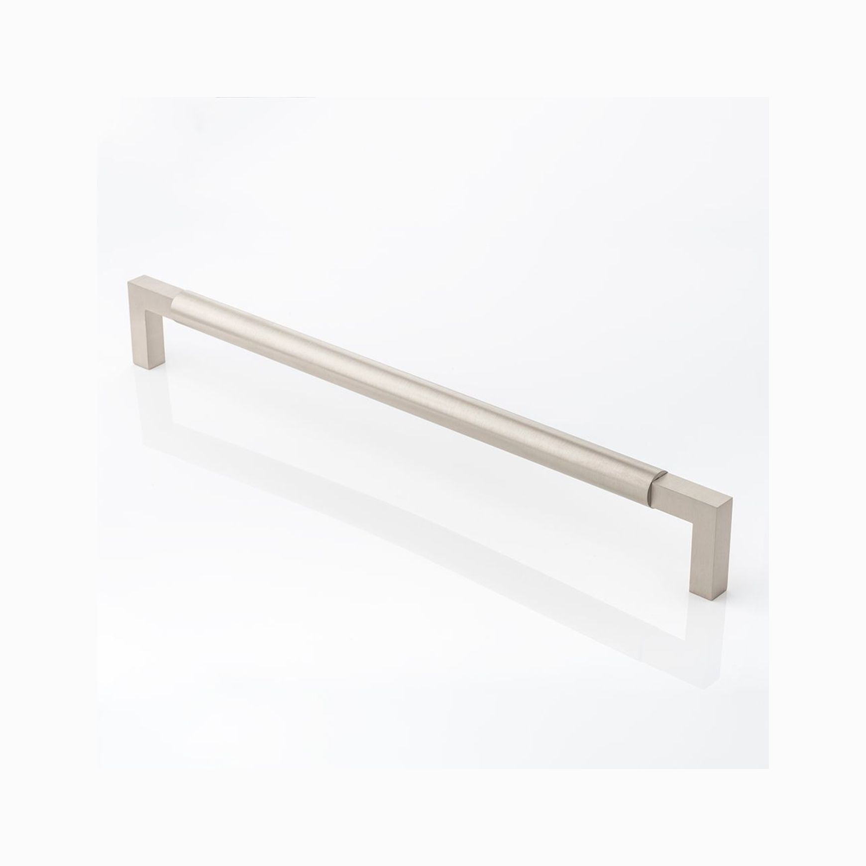 Joseph Giles Ashworth Door Pull