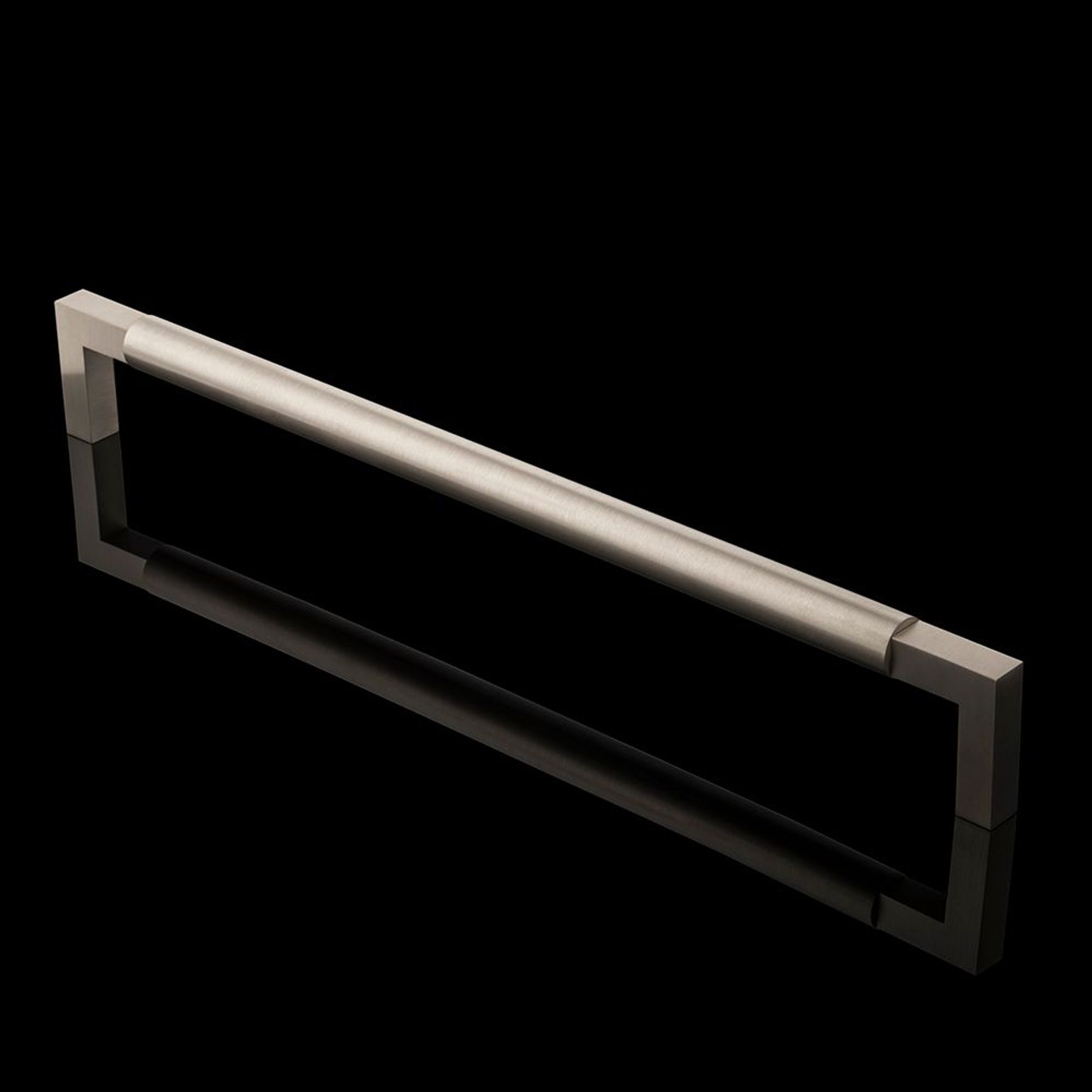 Joseph Giles Ashworth Door Pull