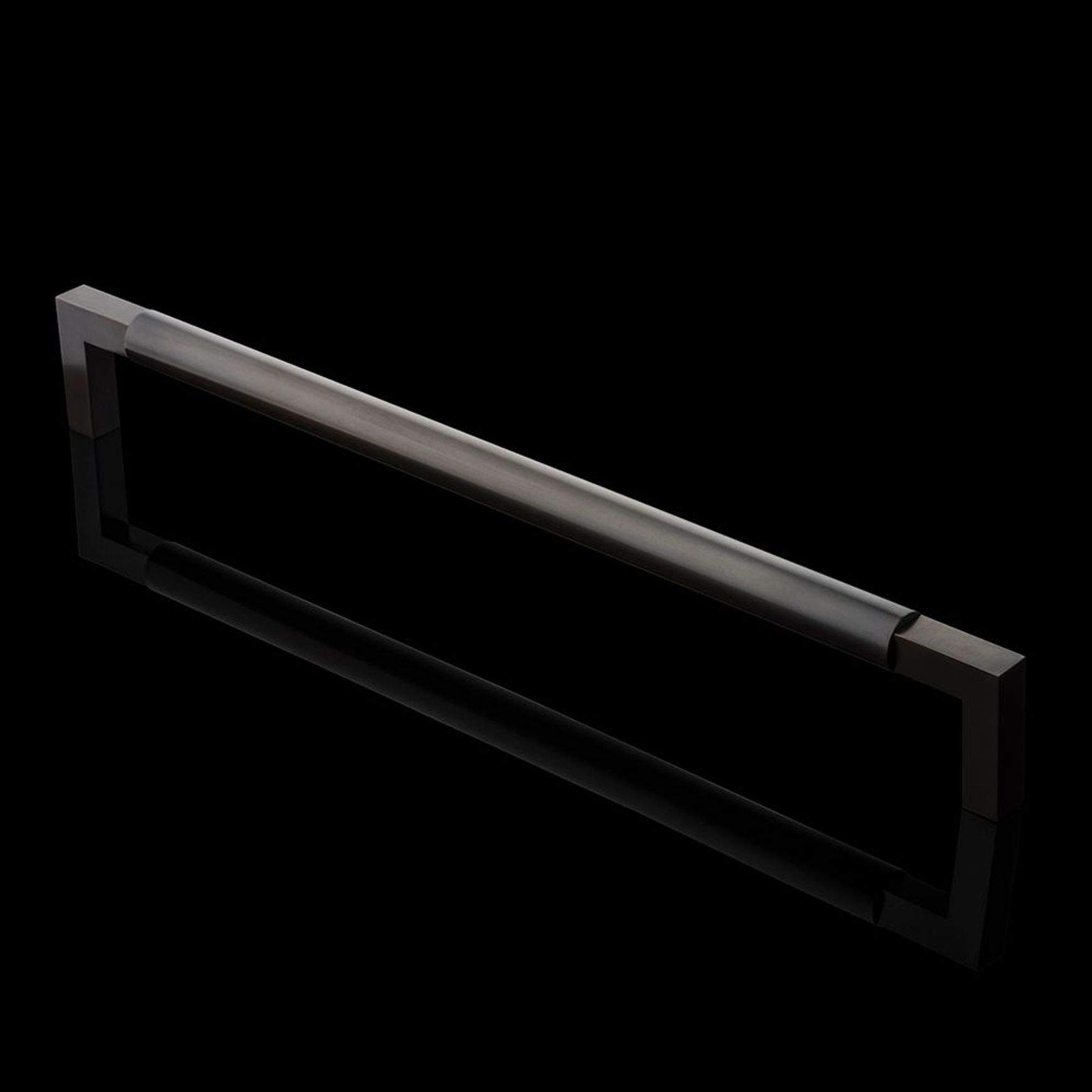 Joseph Giles Ashworth Door Pull