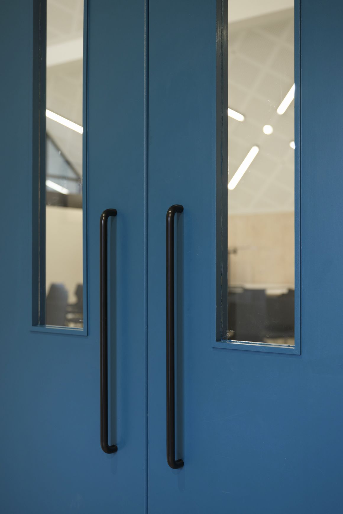 HB2200 Series D Pull Handles