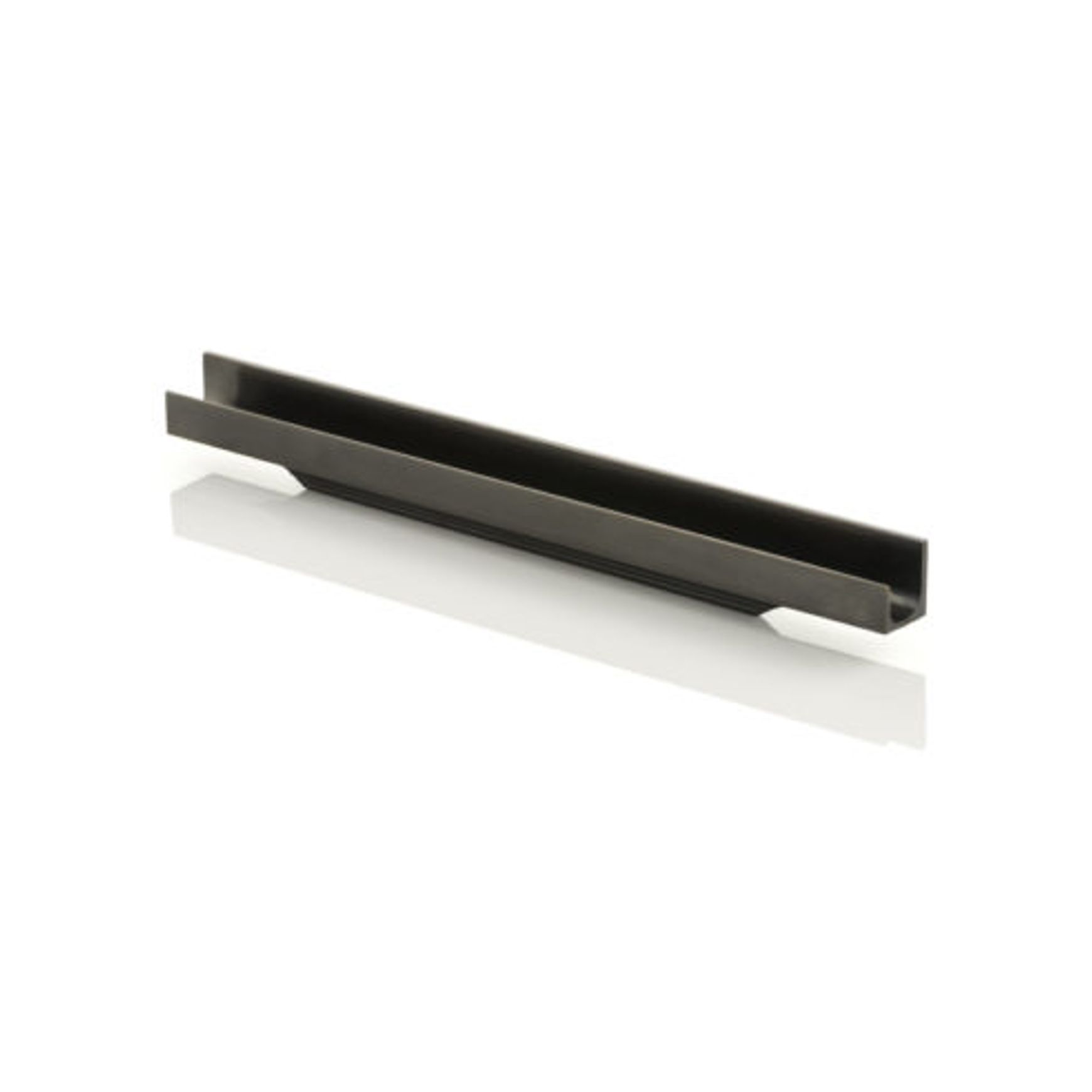 Joseph Giles - Alesca Solid Brass Edge Pull
