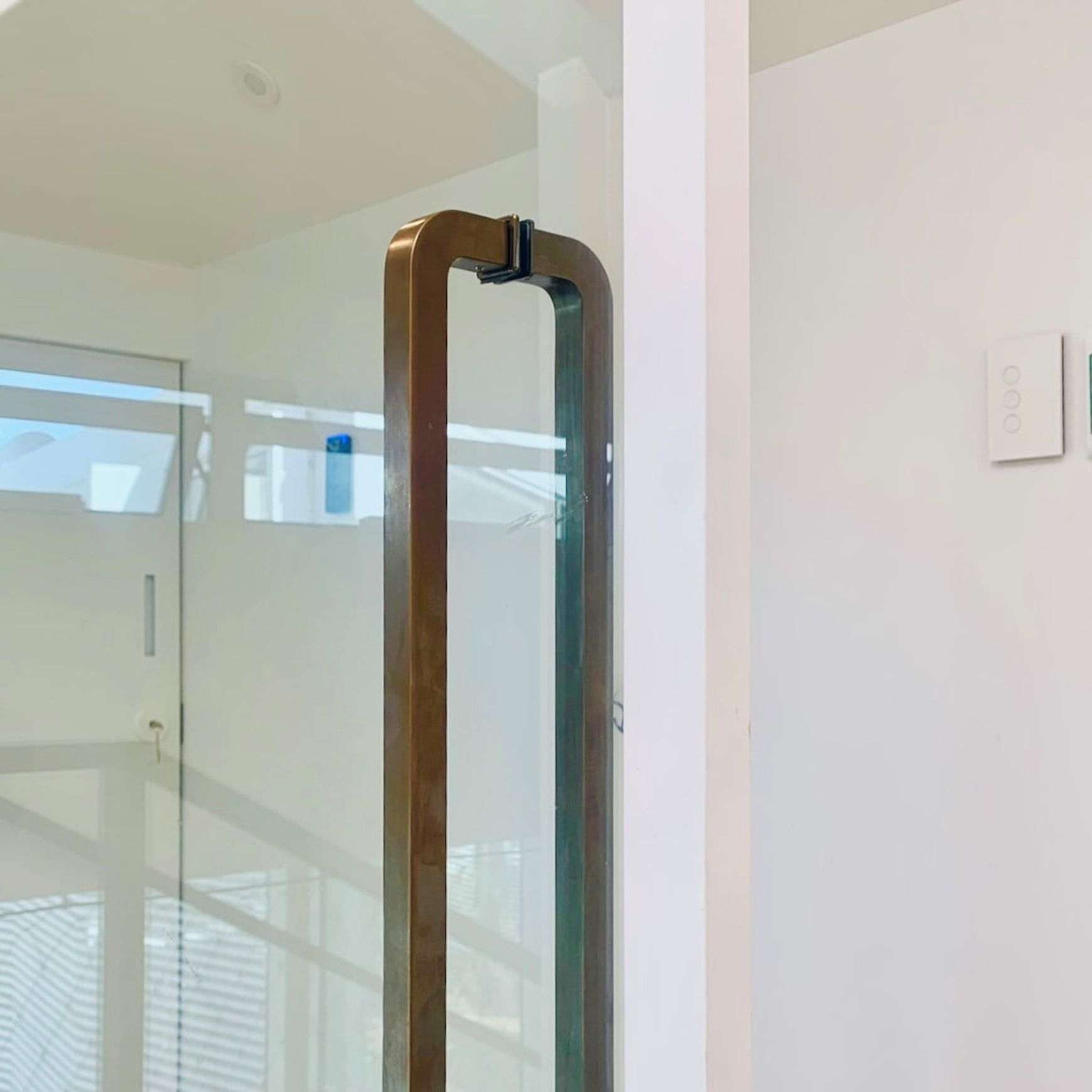 HB2200 Series D Pull Handles