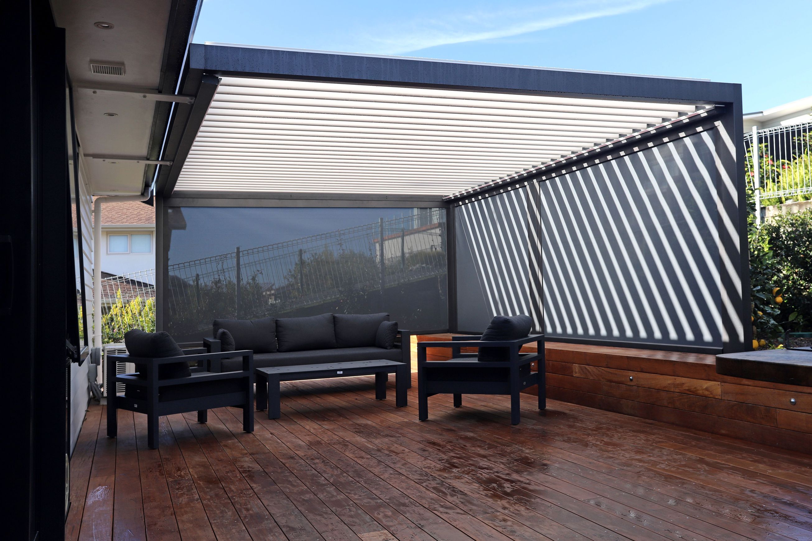 Securo® Max Roller Blind –  Exterior