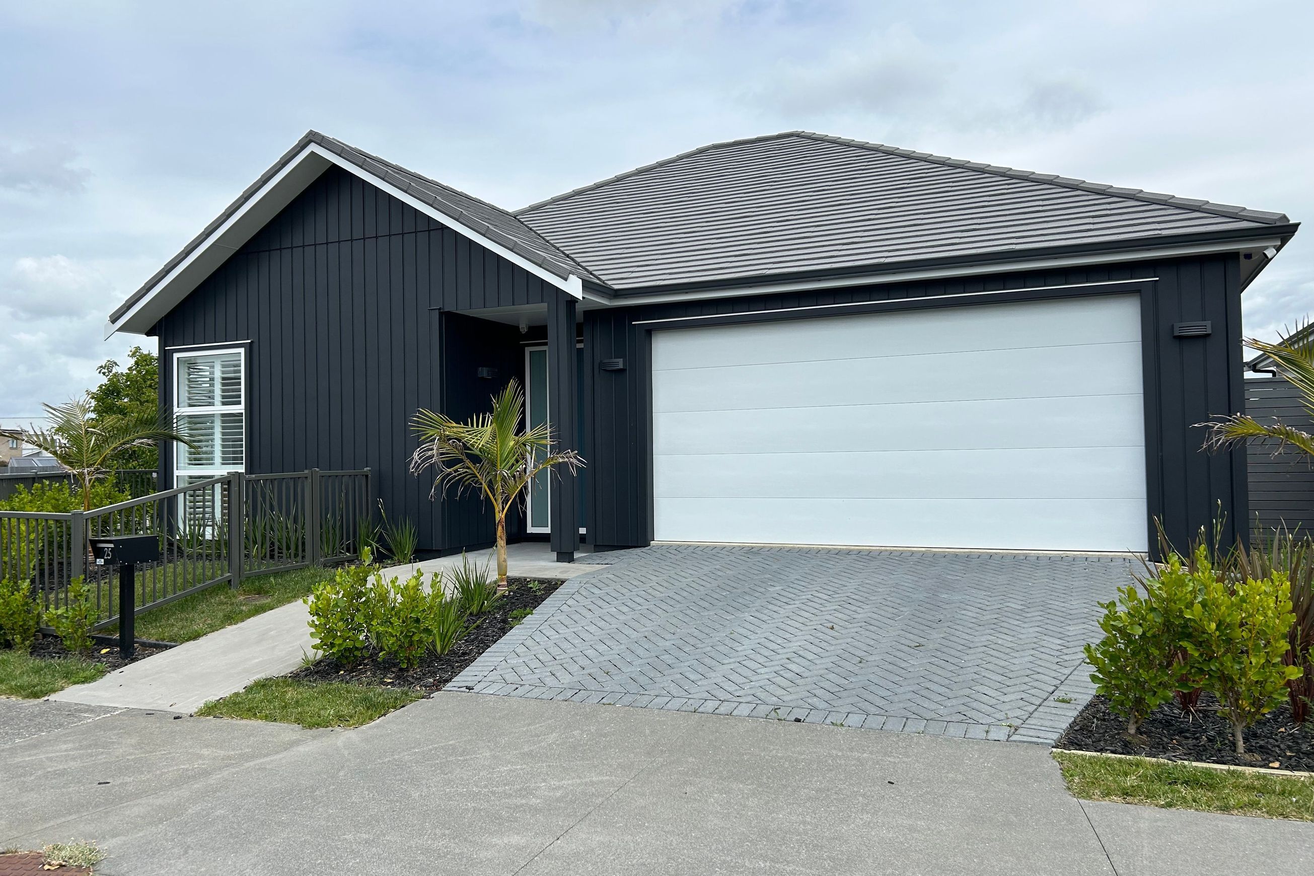 Woodgrain Colorsteel® Sectional Garage Door