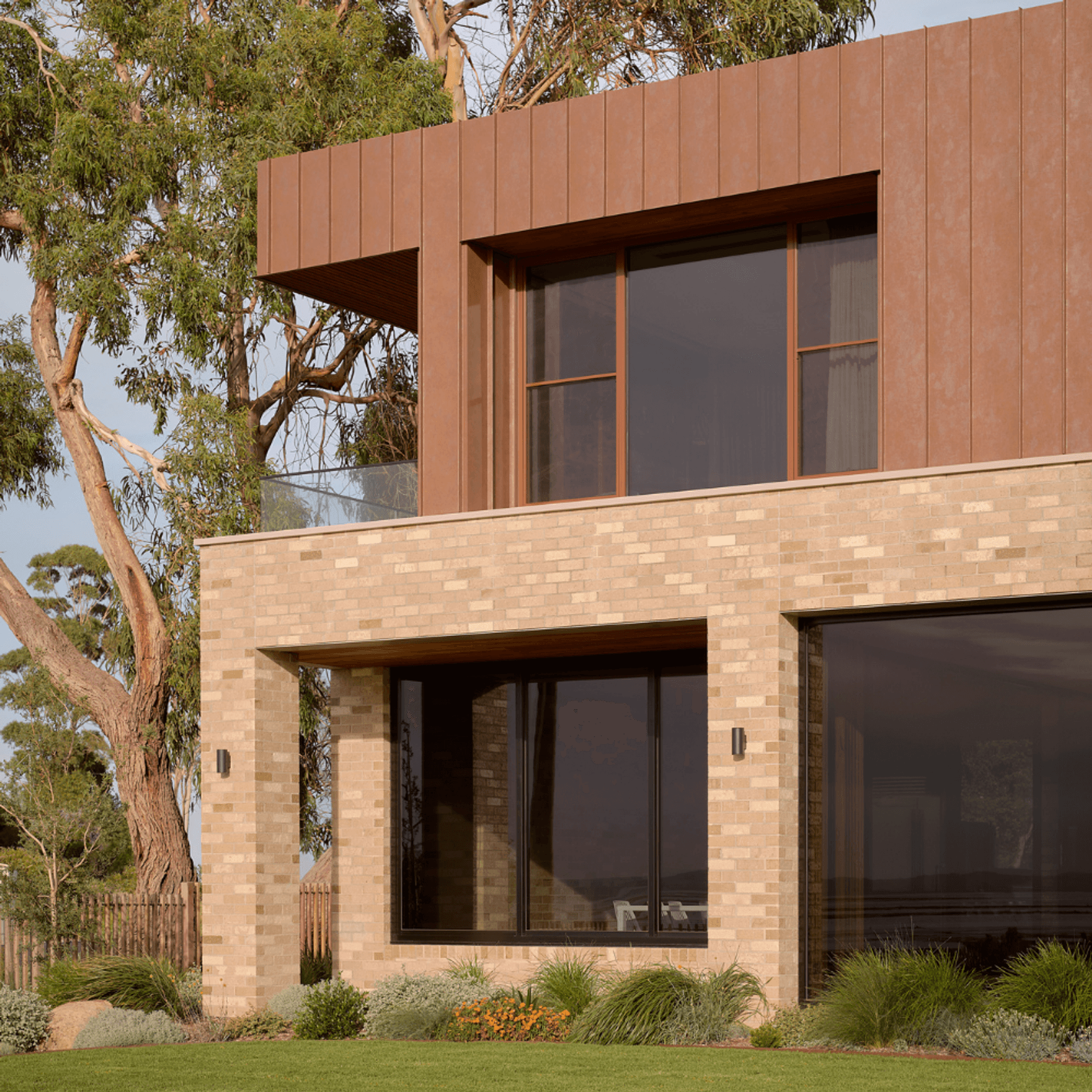 UniCote® LUX | Weathered Iron