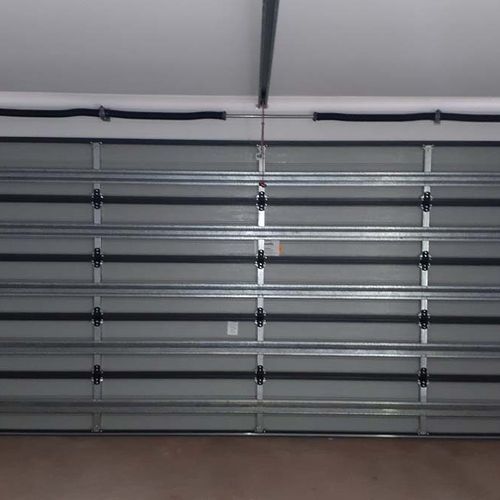 Wind Brace Sectional Garage Doors | Cyclone Doors