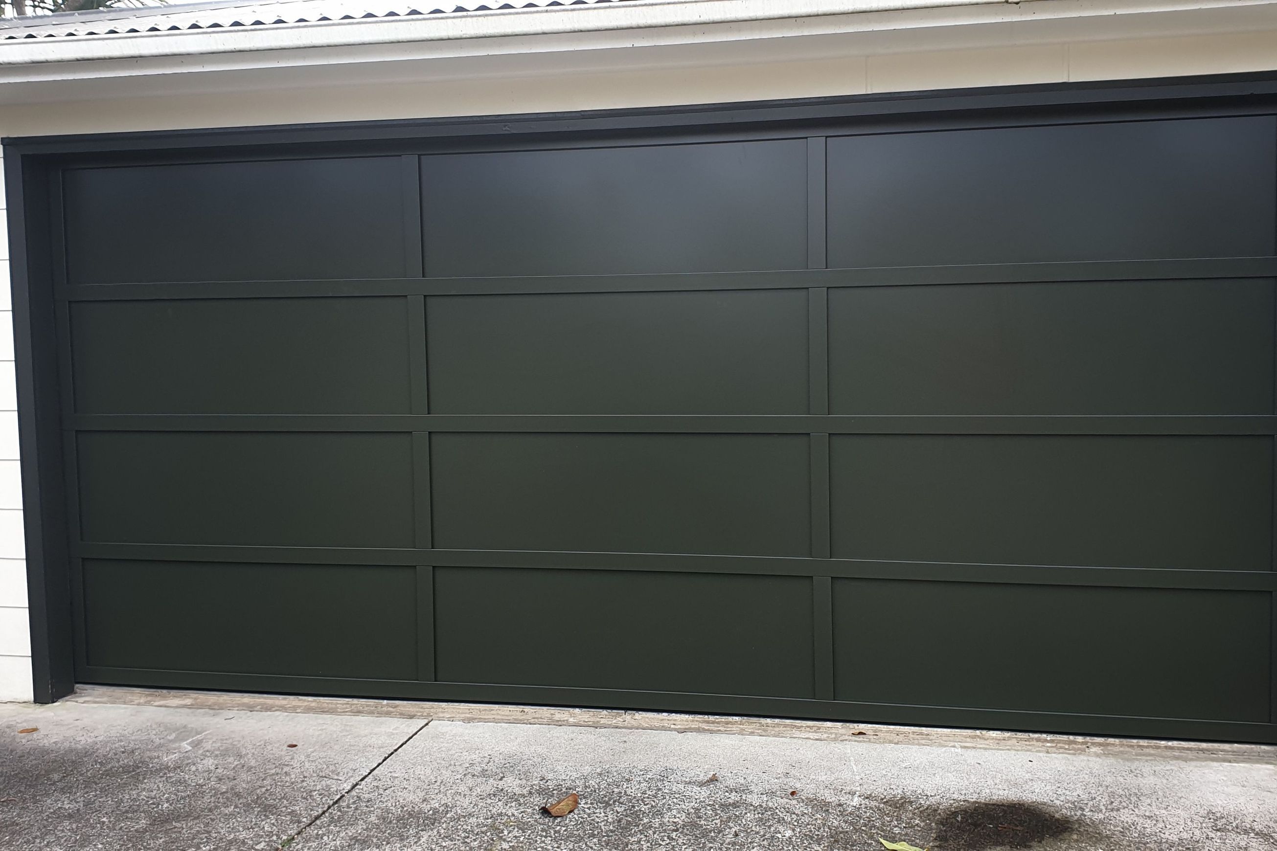 Aluminium Board & Batten Garage Door