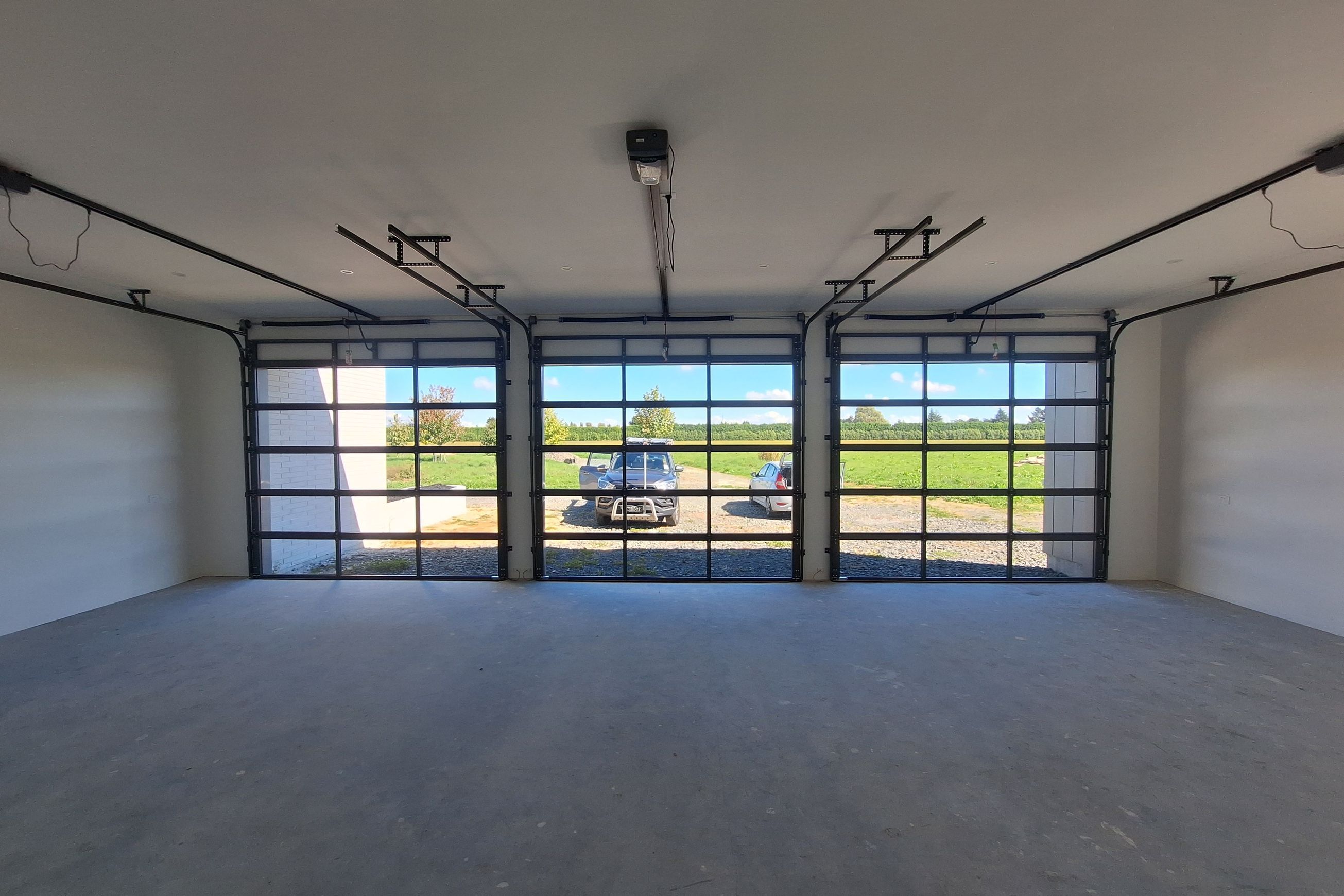 Panoramic Sectional Door