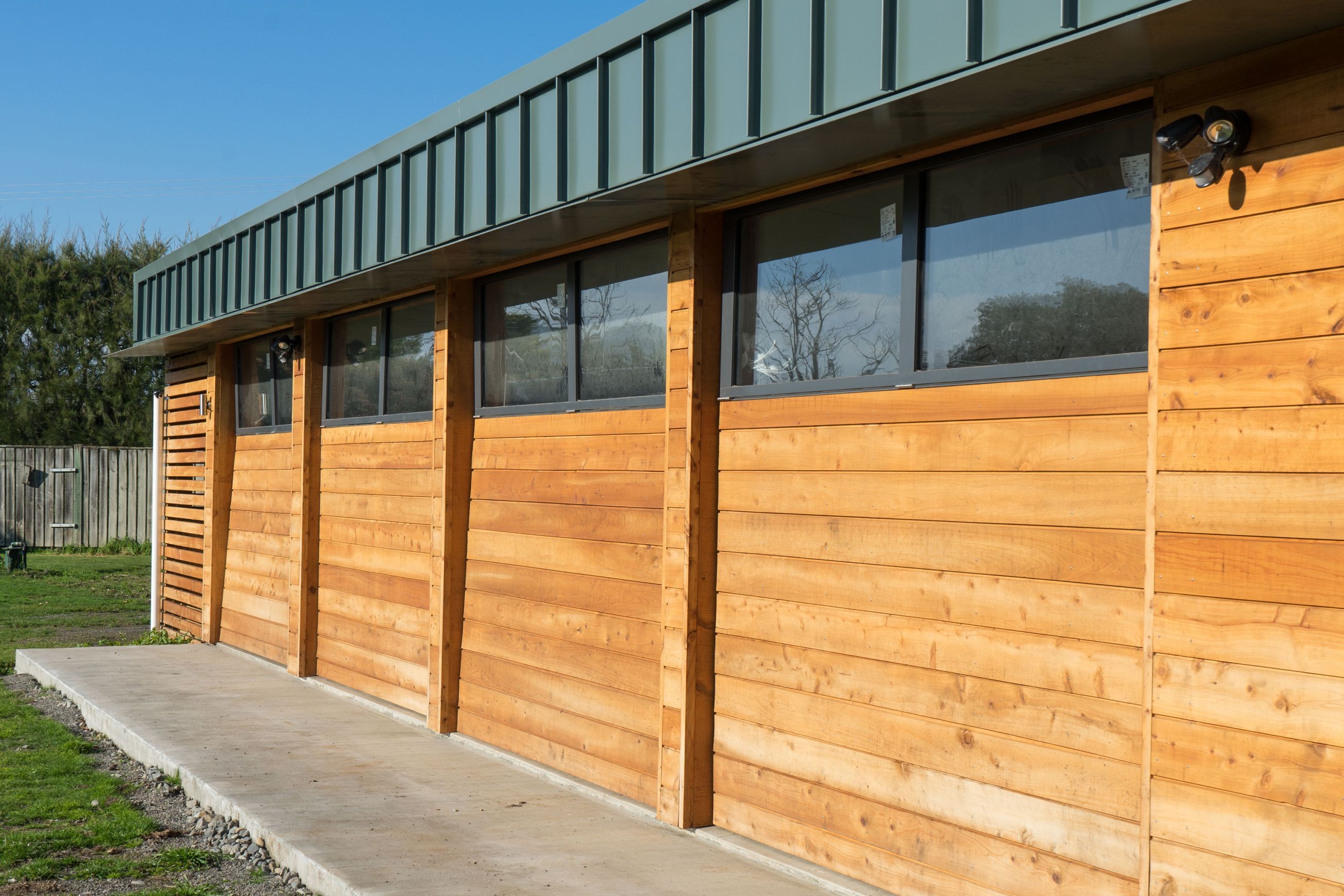 Offset Bi-folding Overhead Door