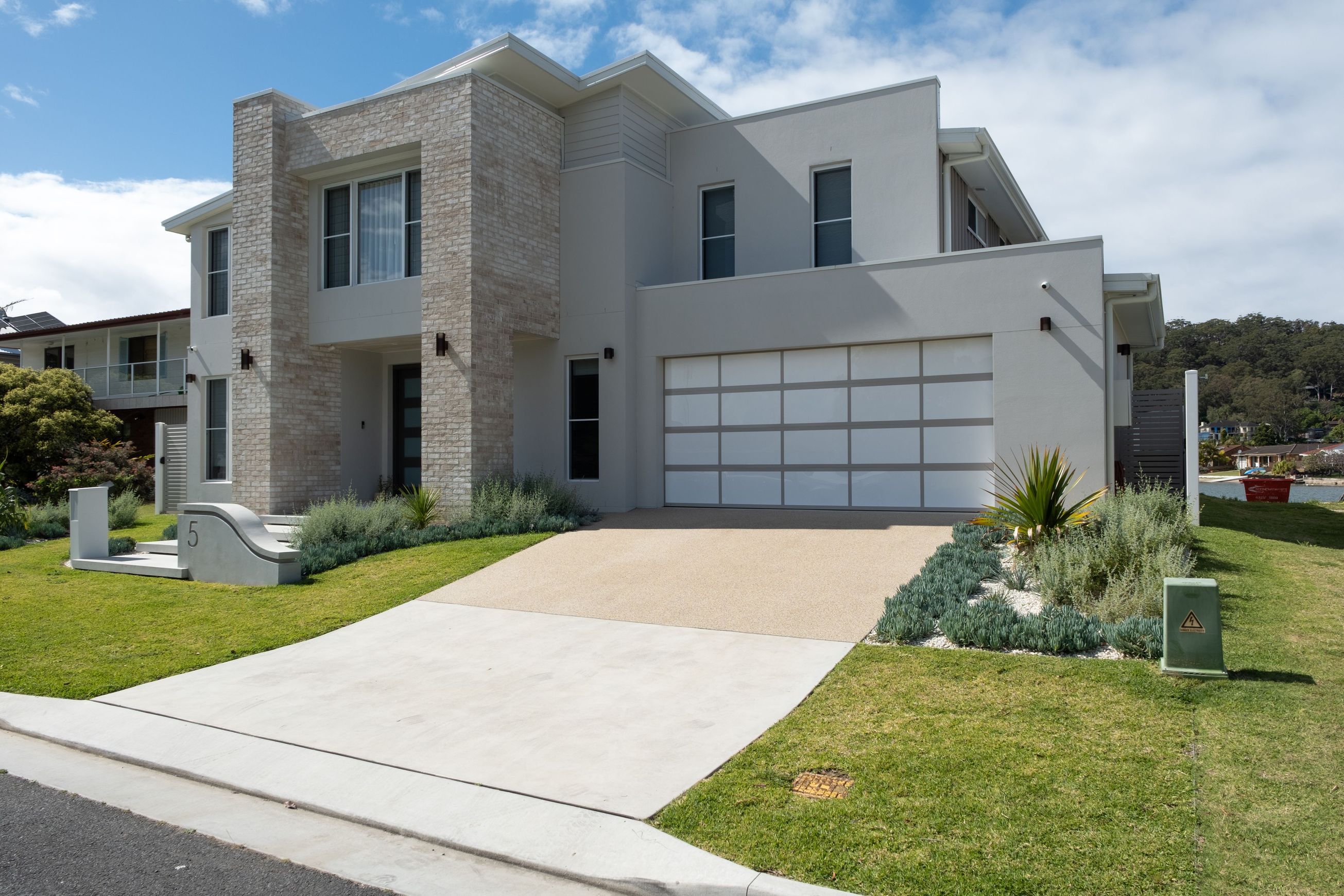 Selections Doors | Speciality Garage Doors