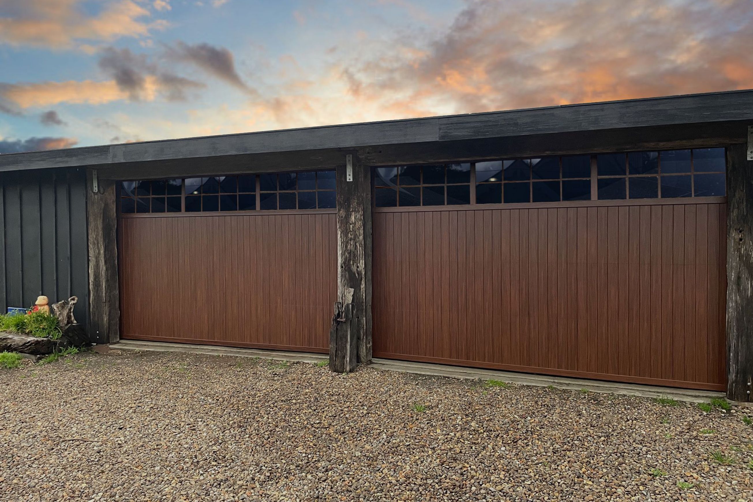 Aluminium Craftsman Garage Door with Colonial Windows
