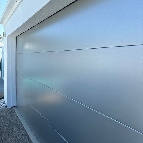 Platinum Series | Sectional Garage Doors