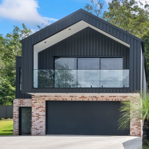 Platinum Series | Sectional Garage Doors