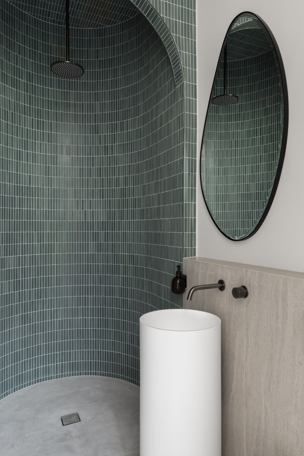 Shower Dropper Extended 600mm - Brushed Gunmetal