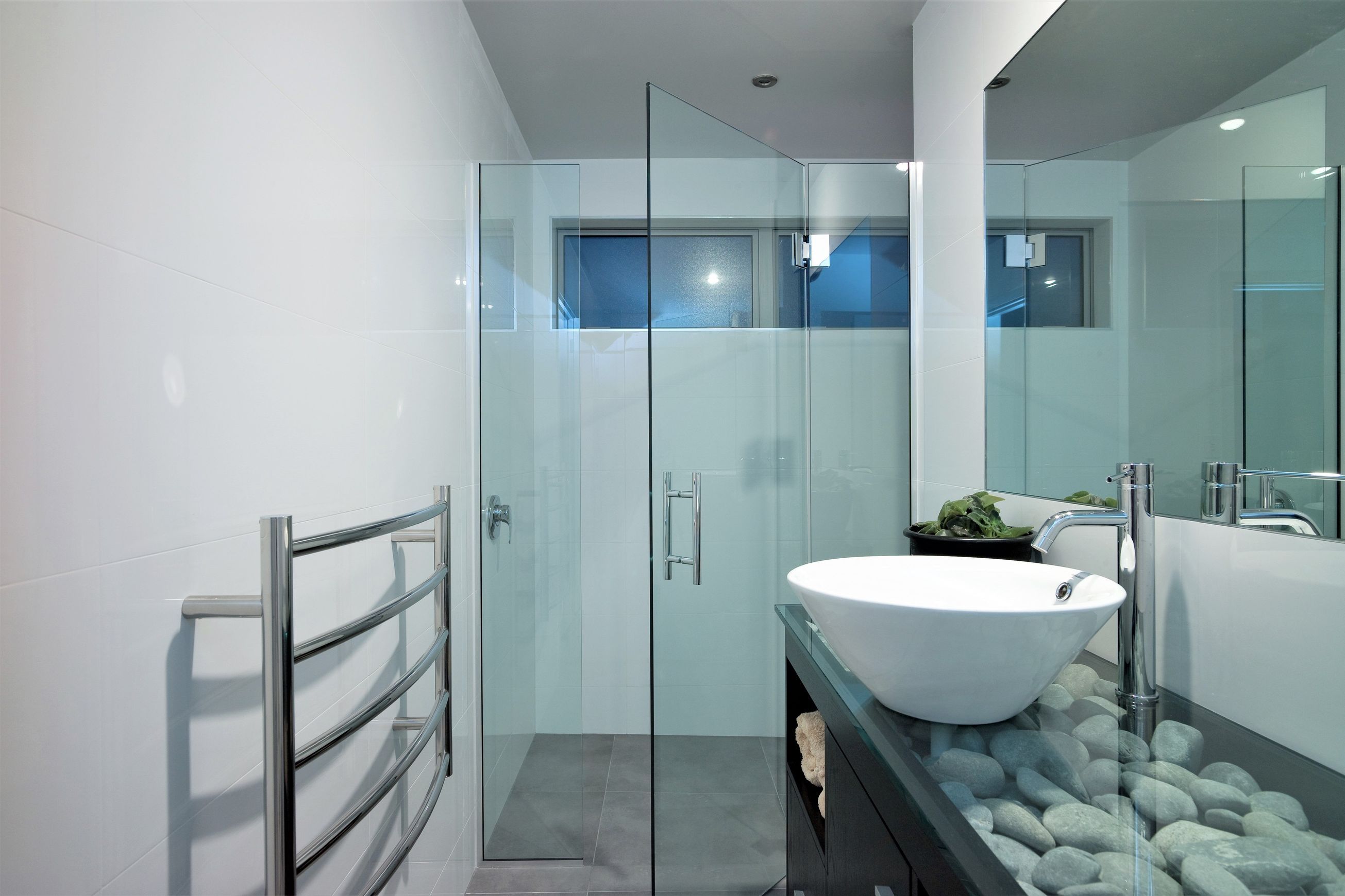 AquaPane | Glass Showers