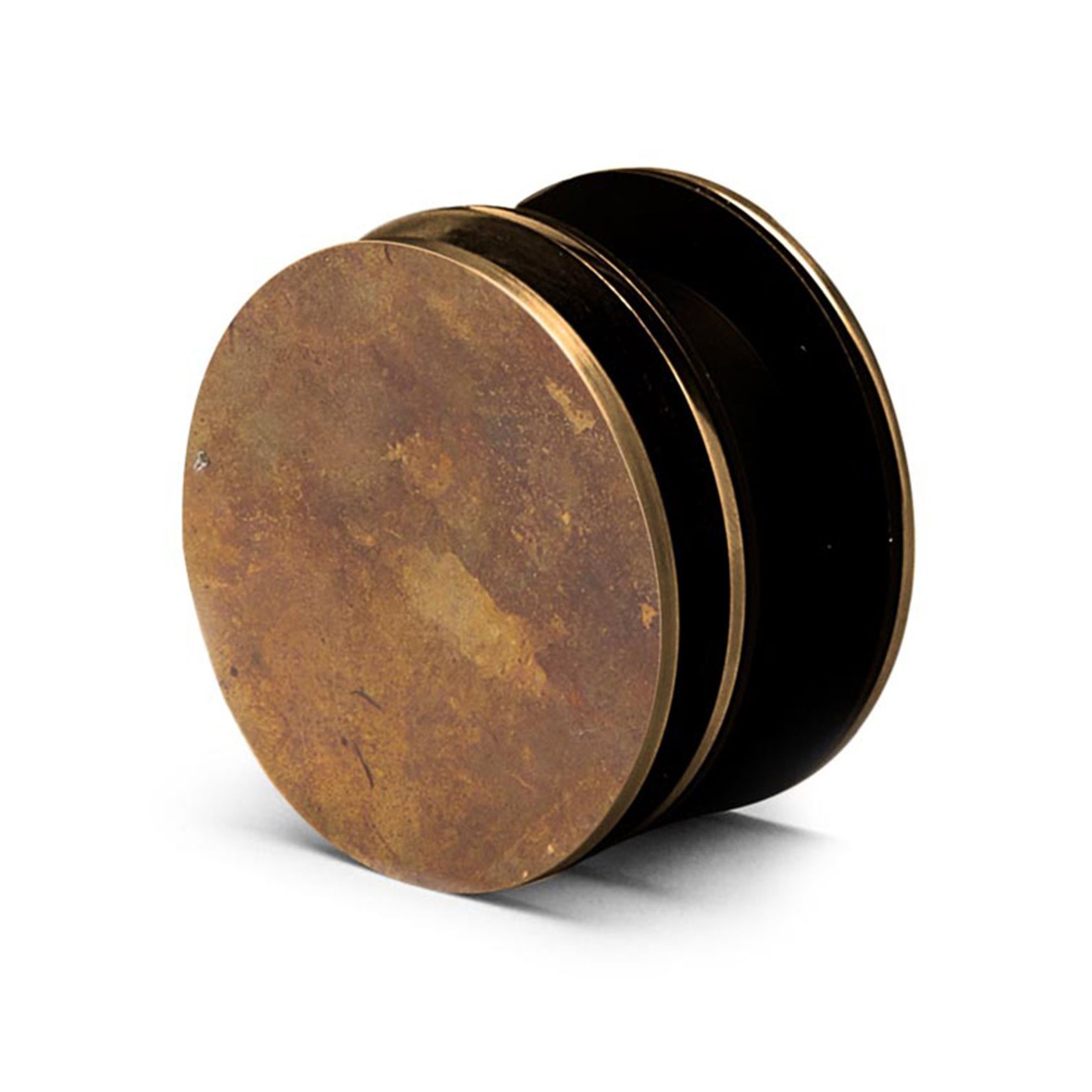 Foundry Series – Aged Brass Hardware