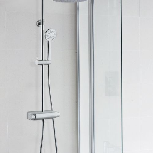 Classic Round Shower Set with Shelf