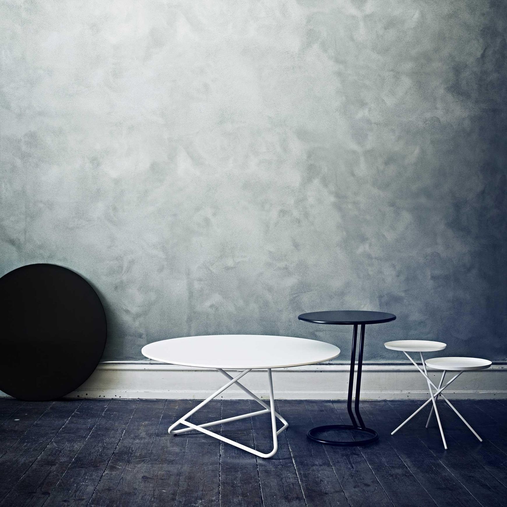 Monday side table by Softline