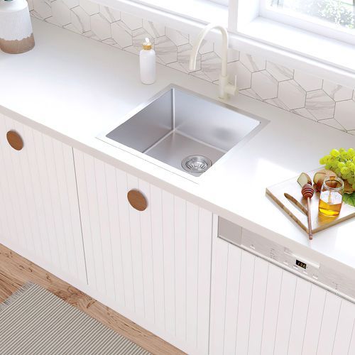 Hana 40L Single Kitchen Sink | 550 x 450mm