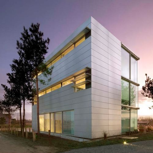 Keller Minimal Frames