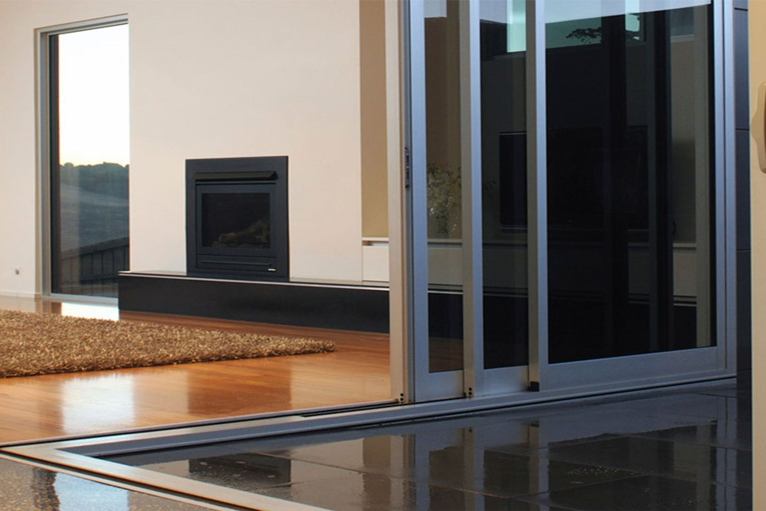 Elevate | Series 702 | Sliding Door