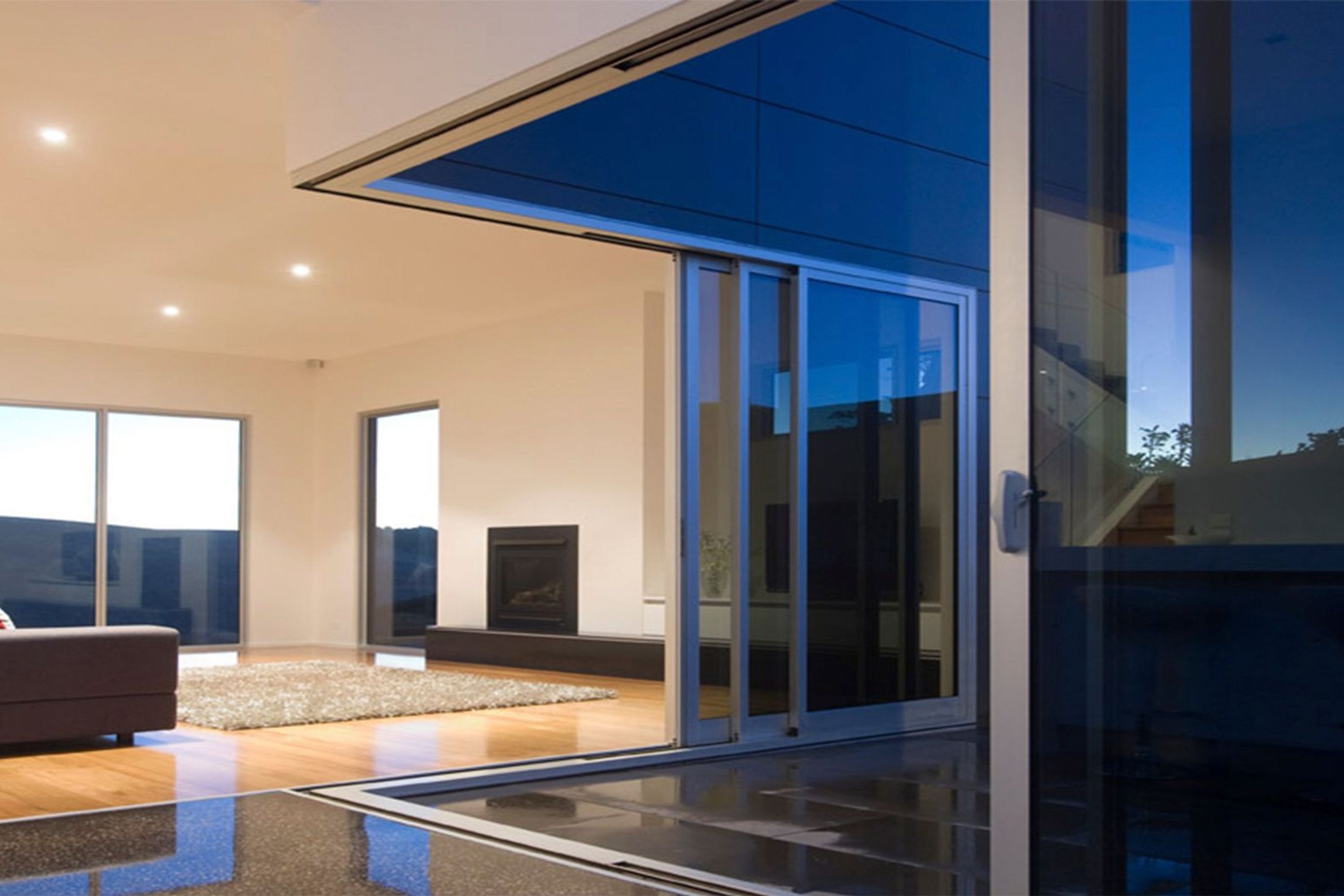 Elevate | Series 702 | Sliding Door