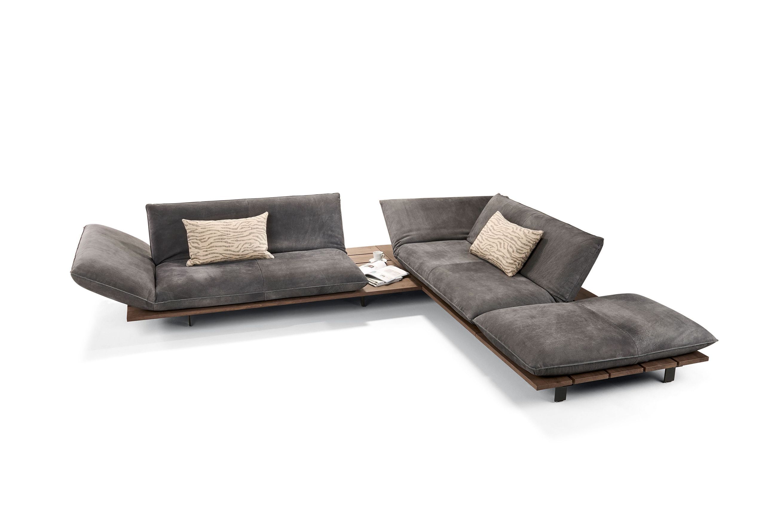 Akito Sofa