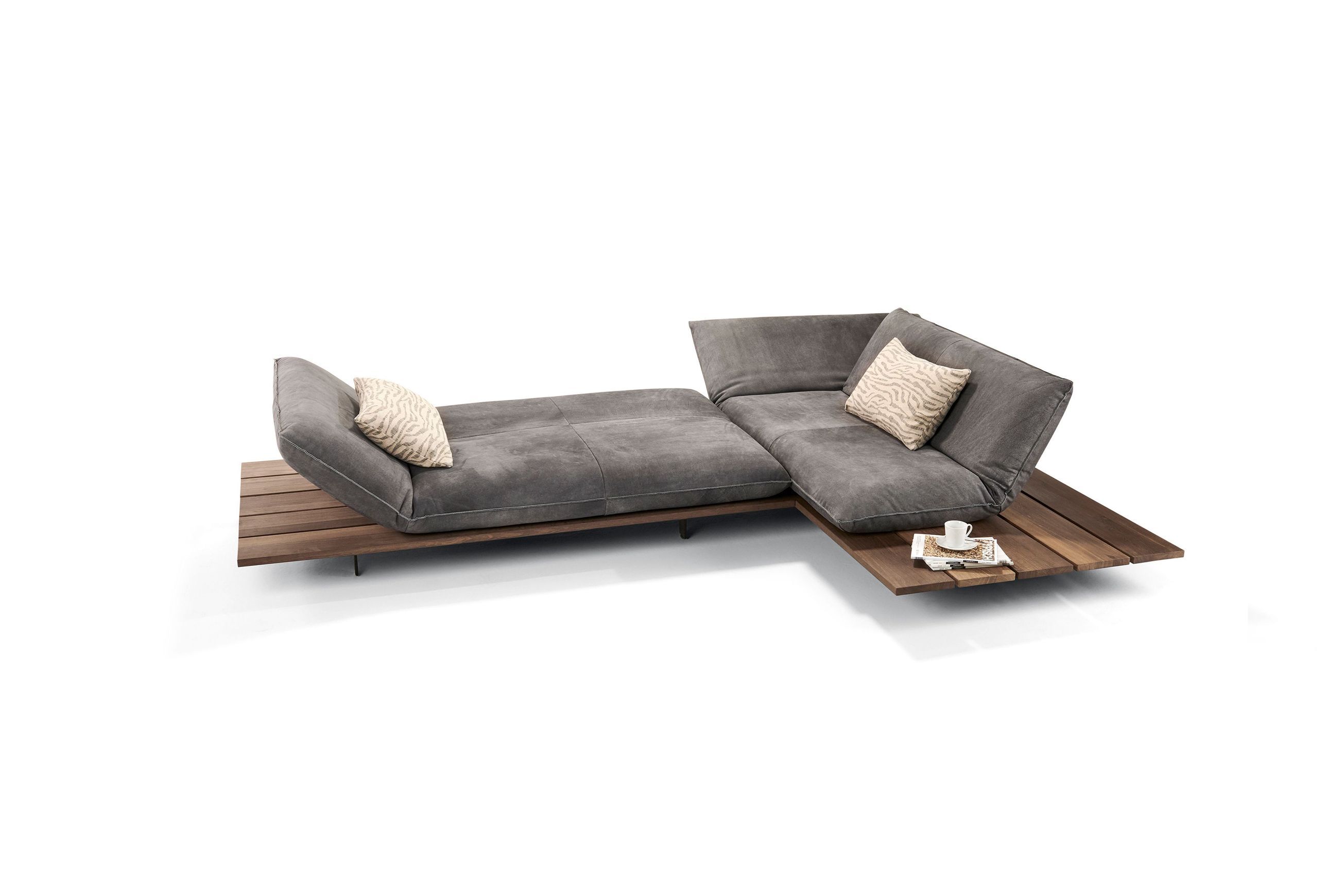Akito Sofa