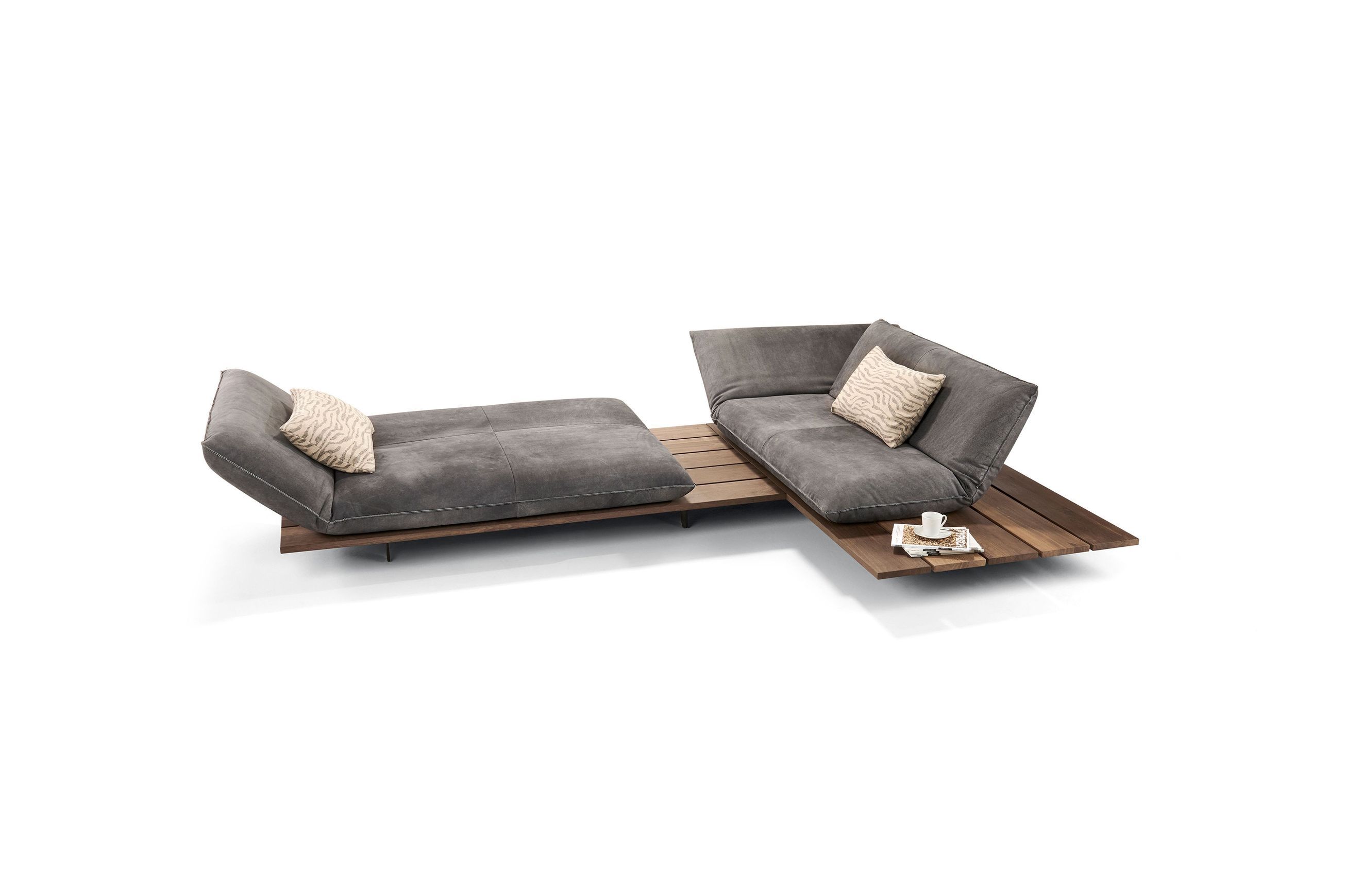 Akito Sofa