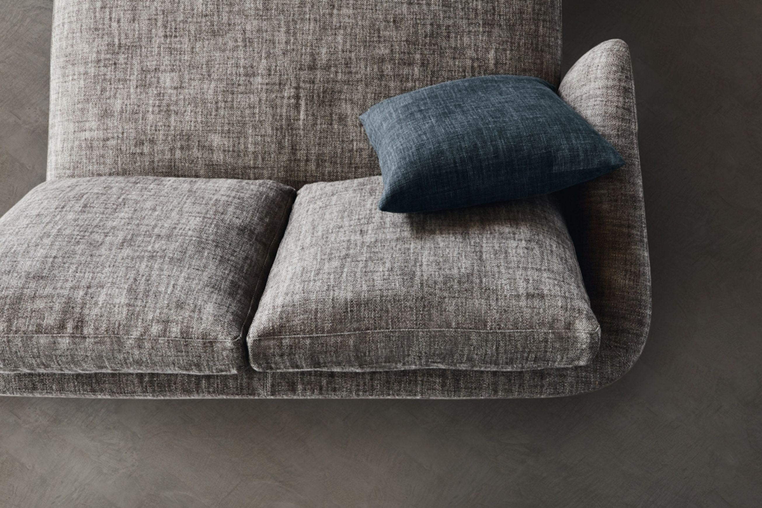 Sloane Sofa by Molteni&C