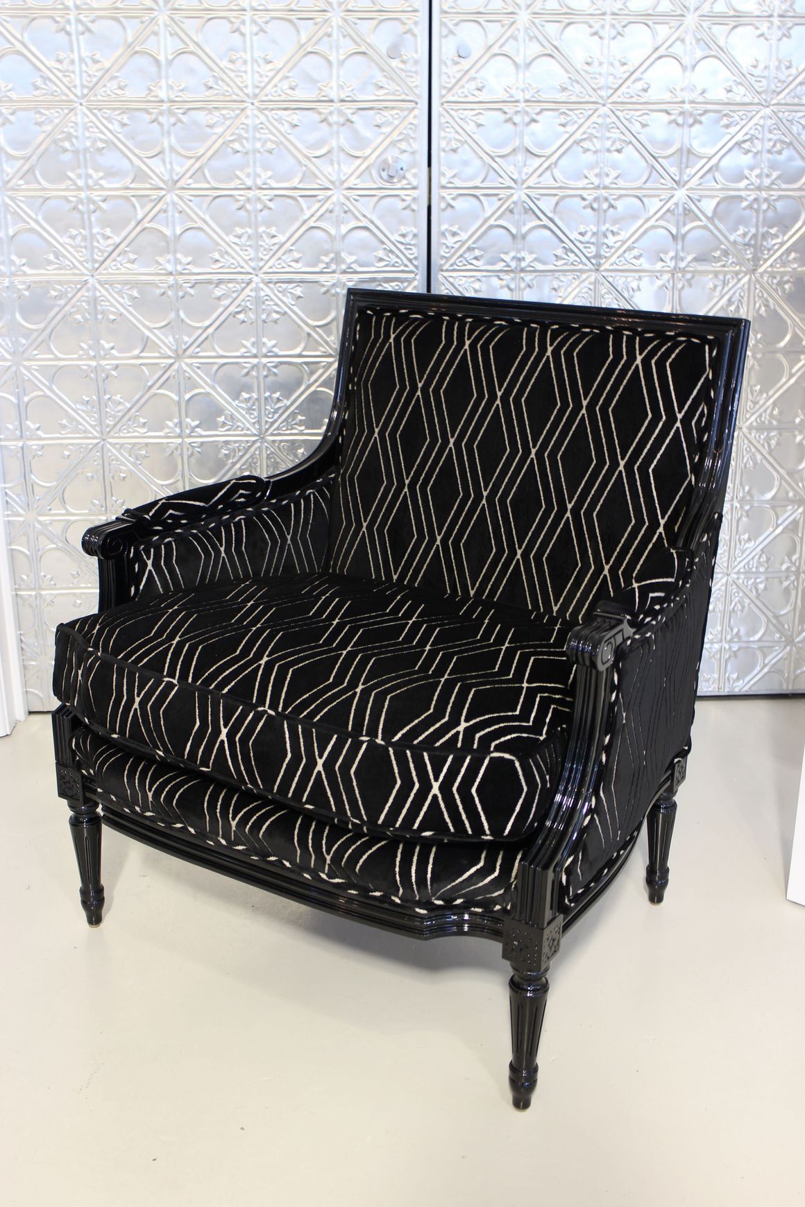 5042 Armchair
