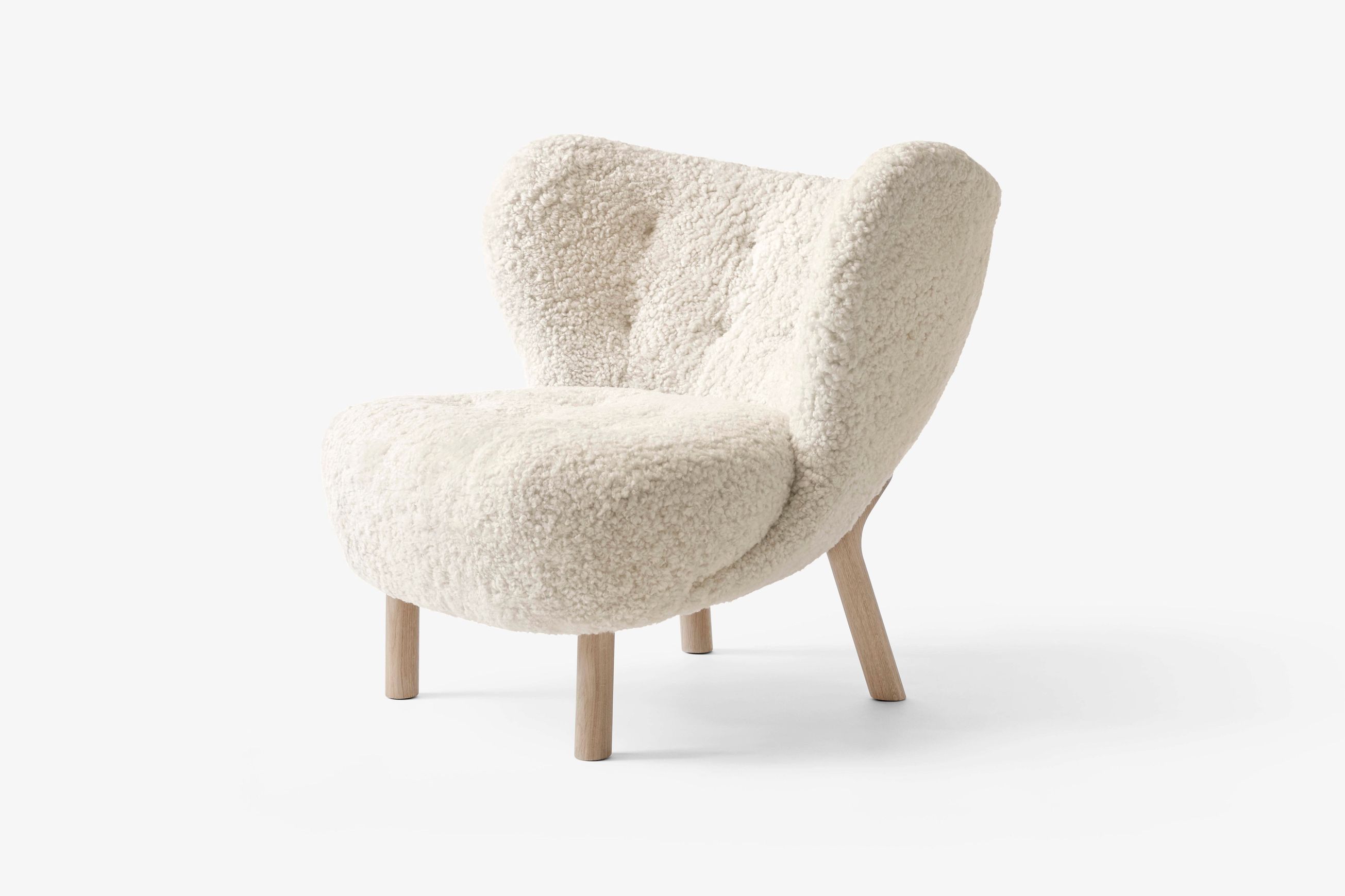 Little Petra Armchair by & Tradition