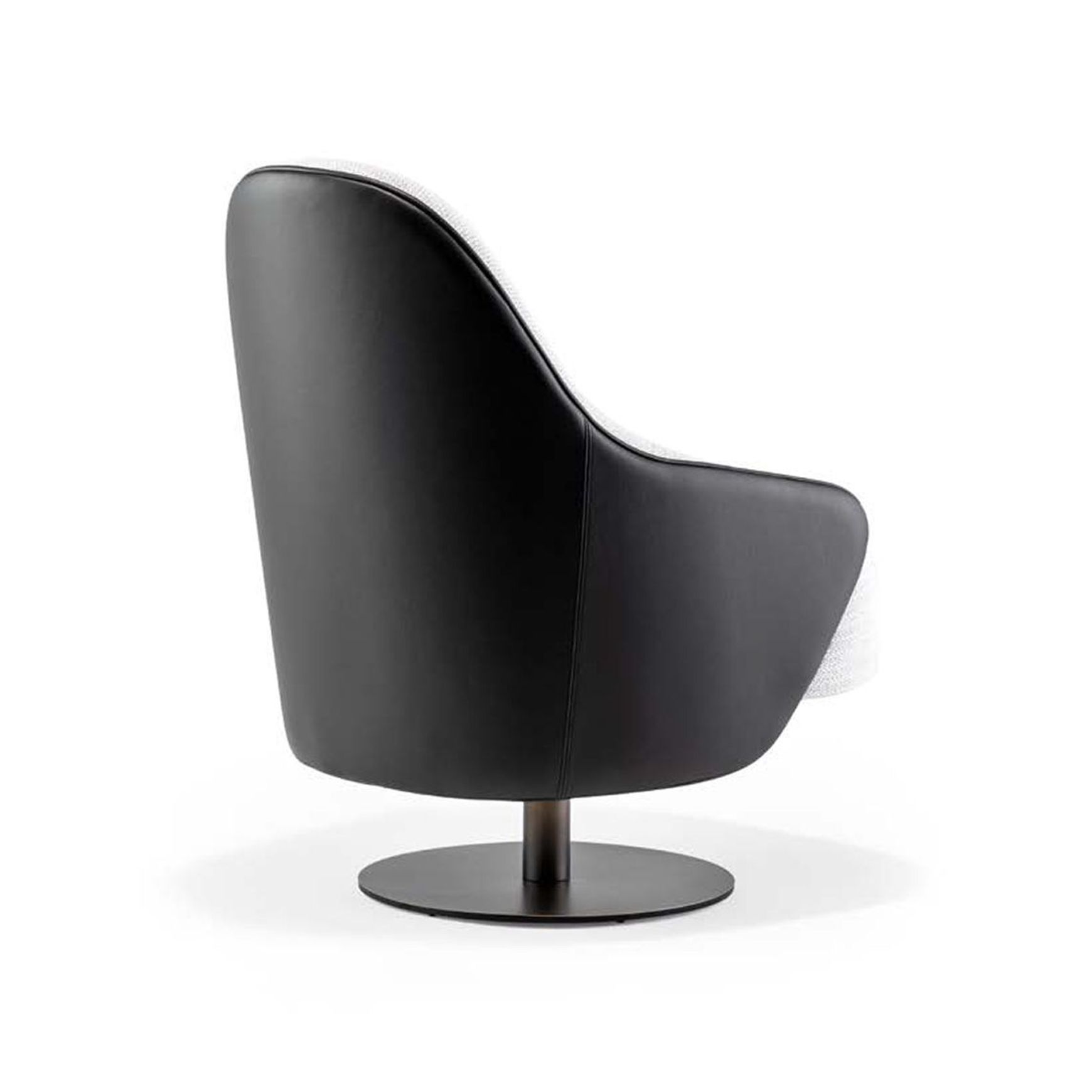 Ludwig Armchair