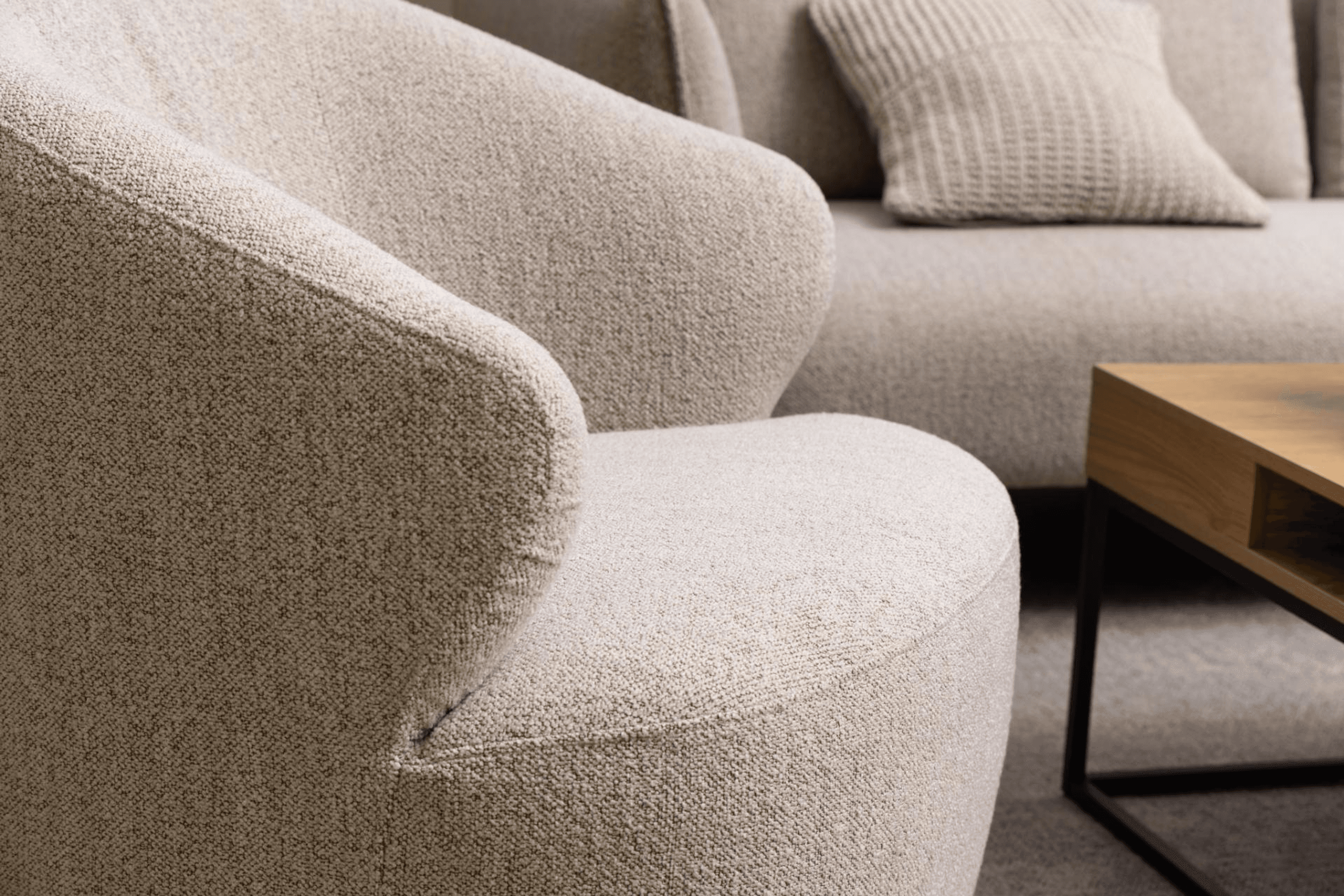 Mietta Swivel Lounge Chair