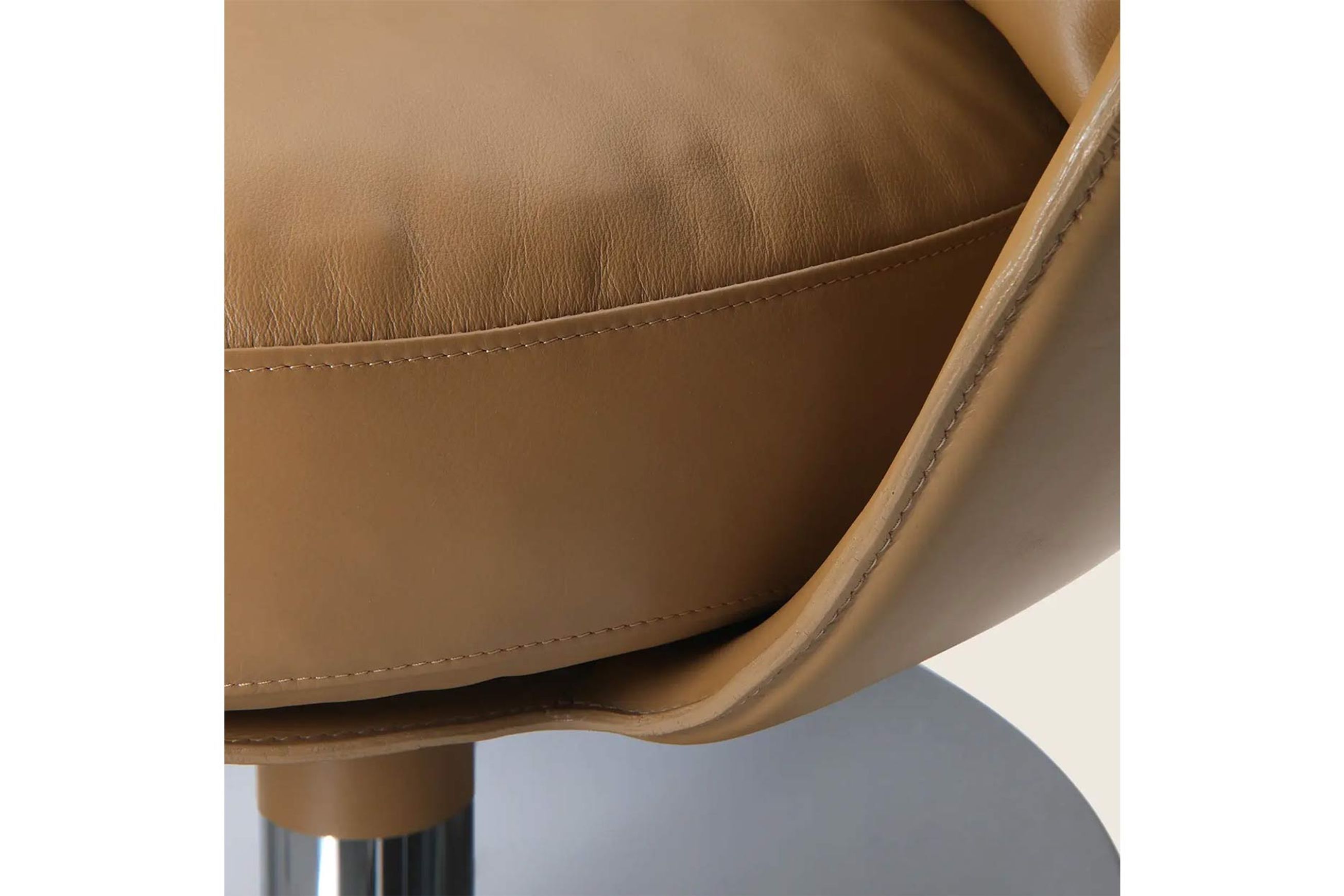 Eri Armchair By Flexform