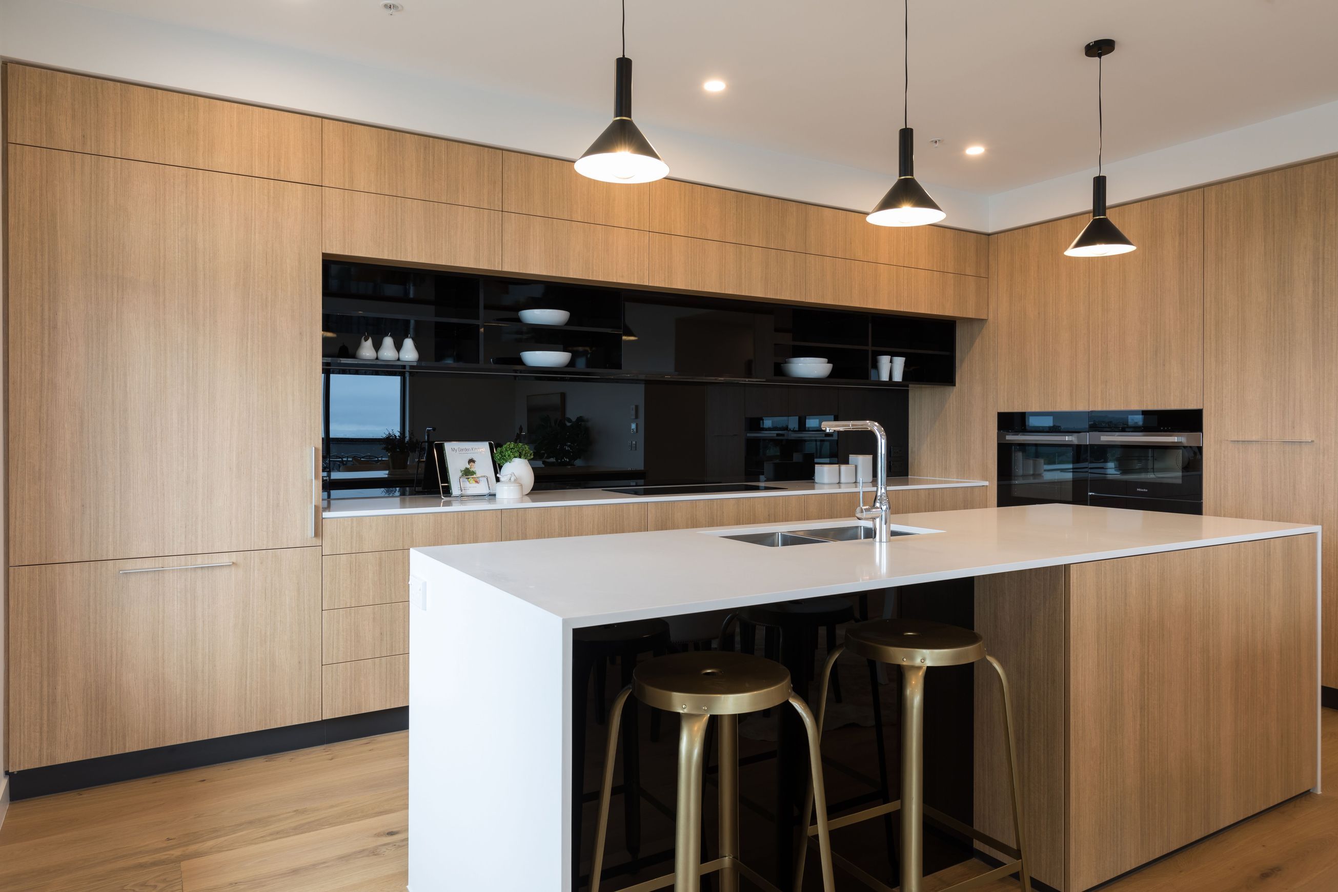 Kitchen Island Glass