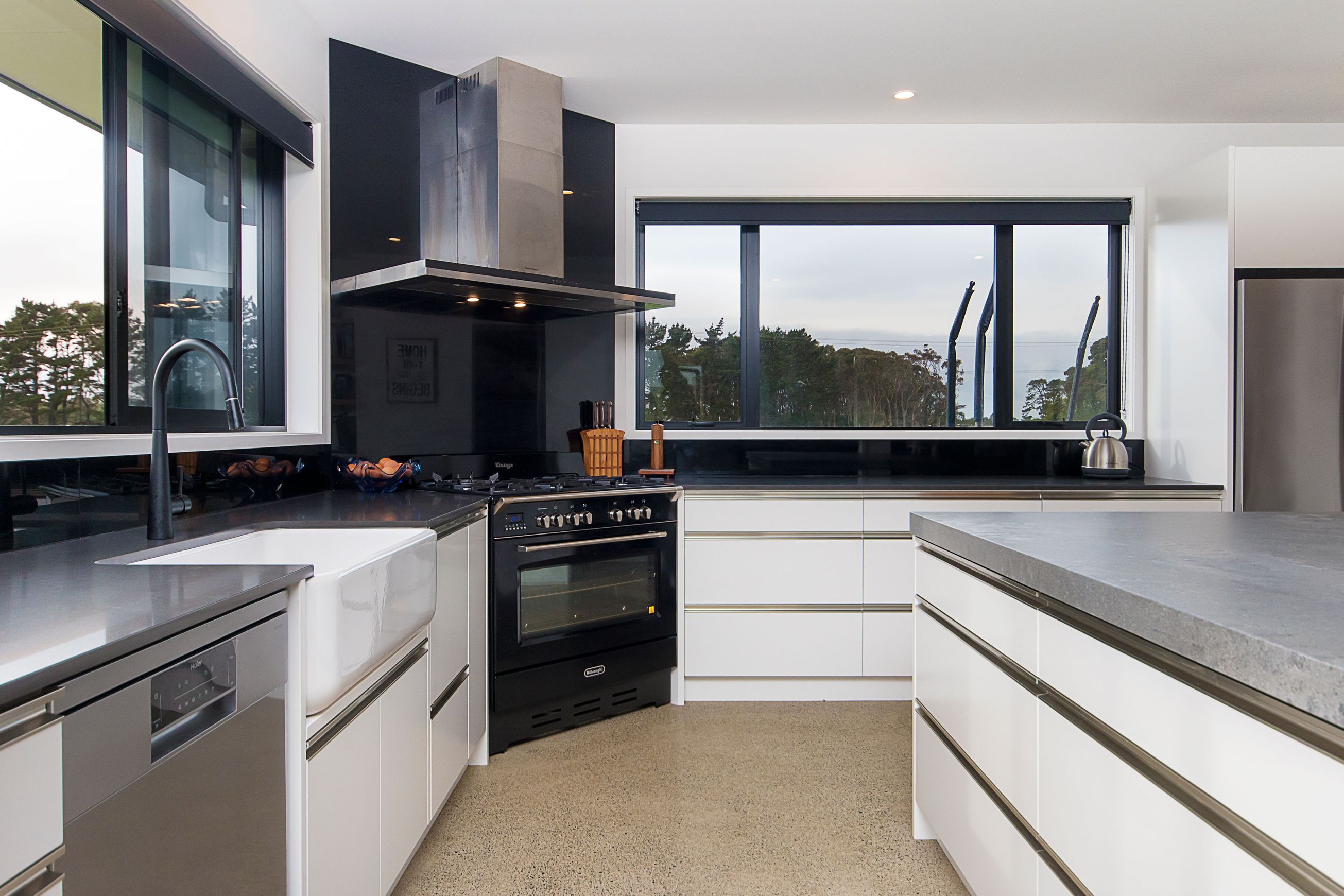 Painted Glass Splashbacks