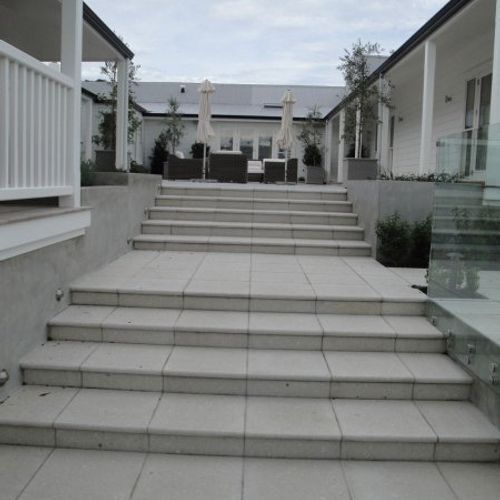 Veneto Bullnose Paving