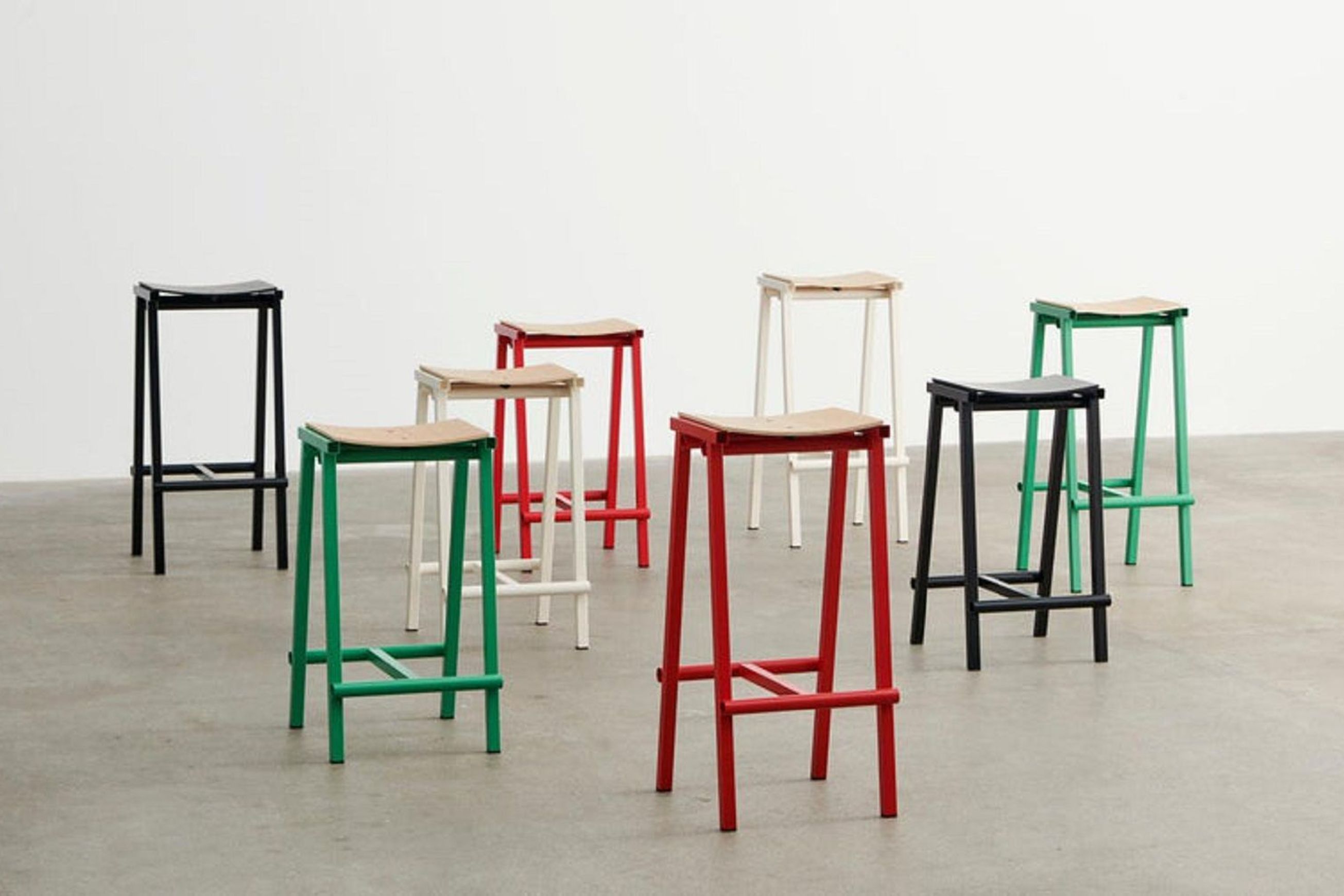 Taburete 8 Bar Stool