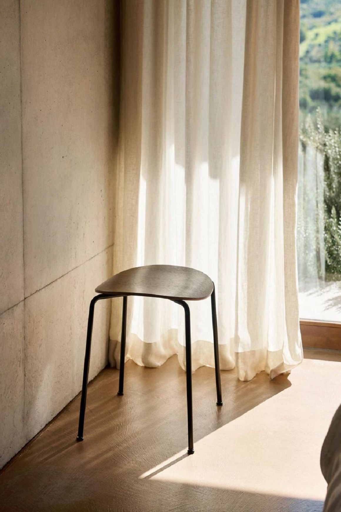 Pavilion AV36 Stool