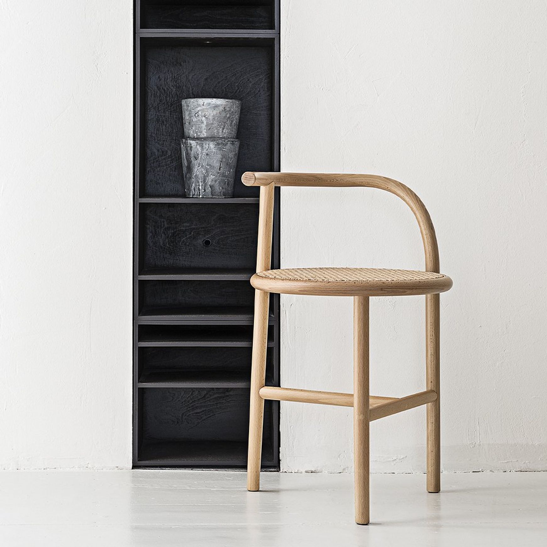 GmbH Single Curve | Stool