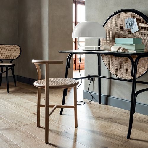 GmbH Single Curve | Stool