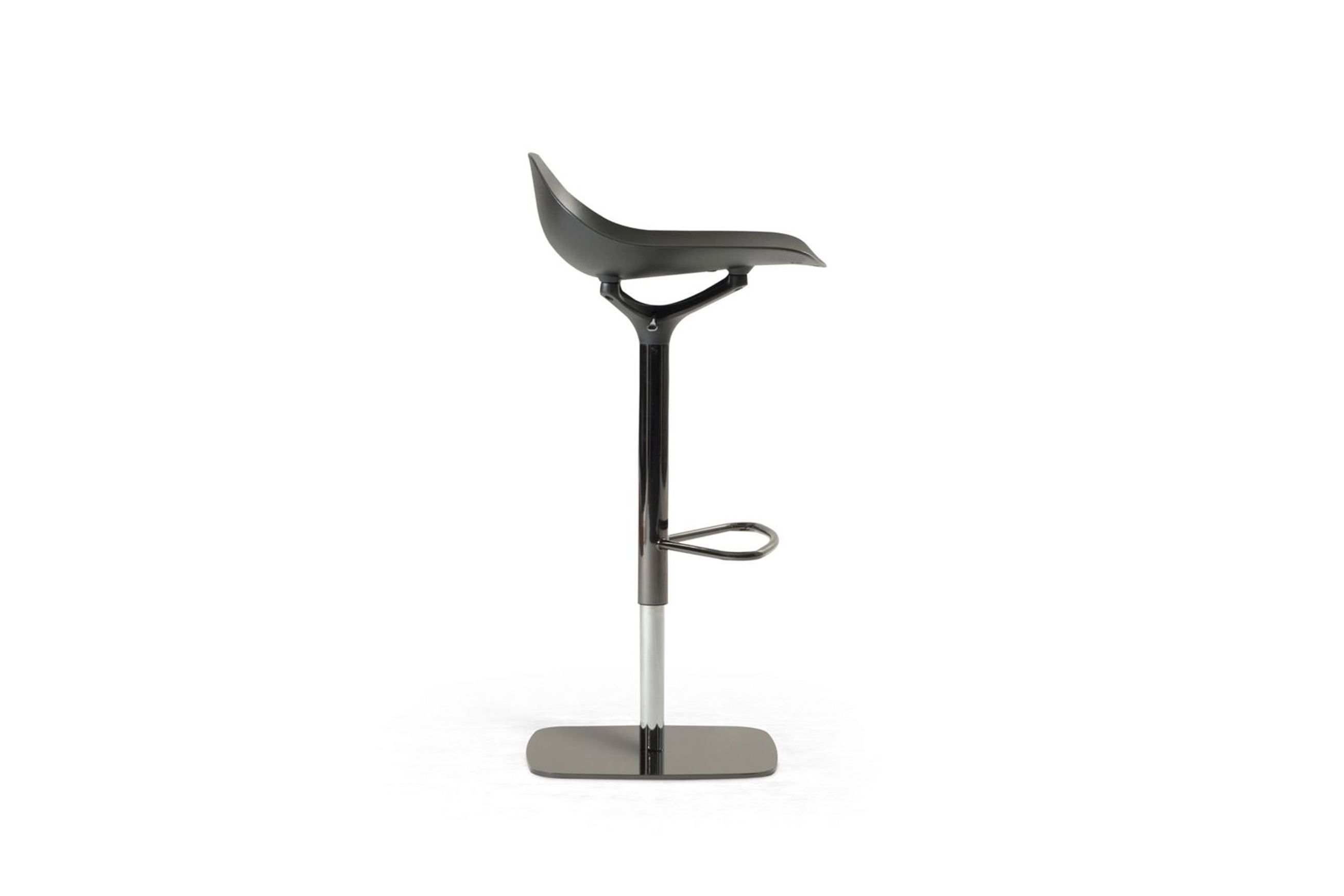 Chistera Stool - lacquered shell, chrome-plated base