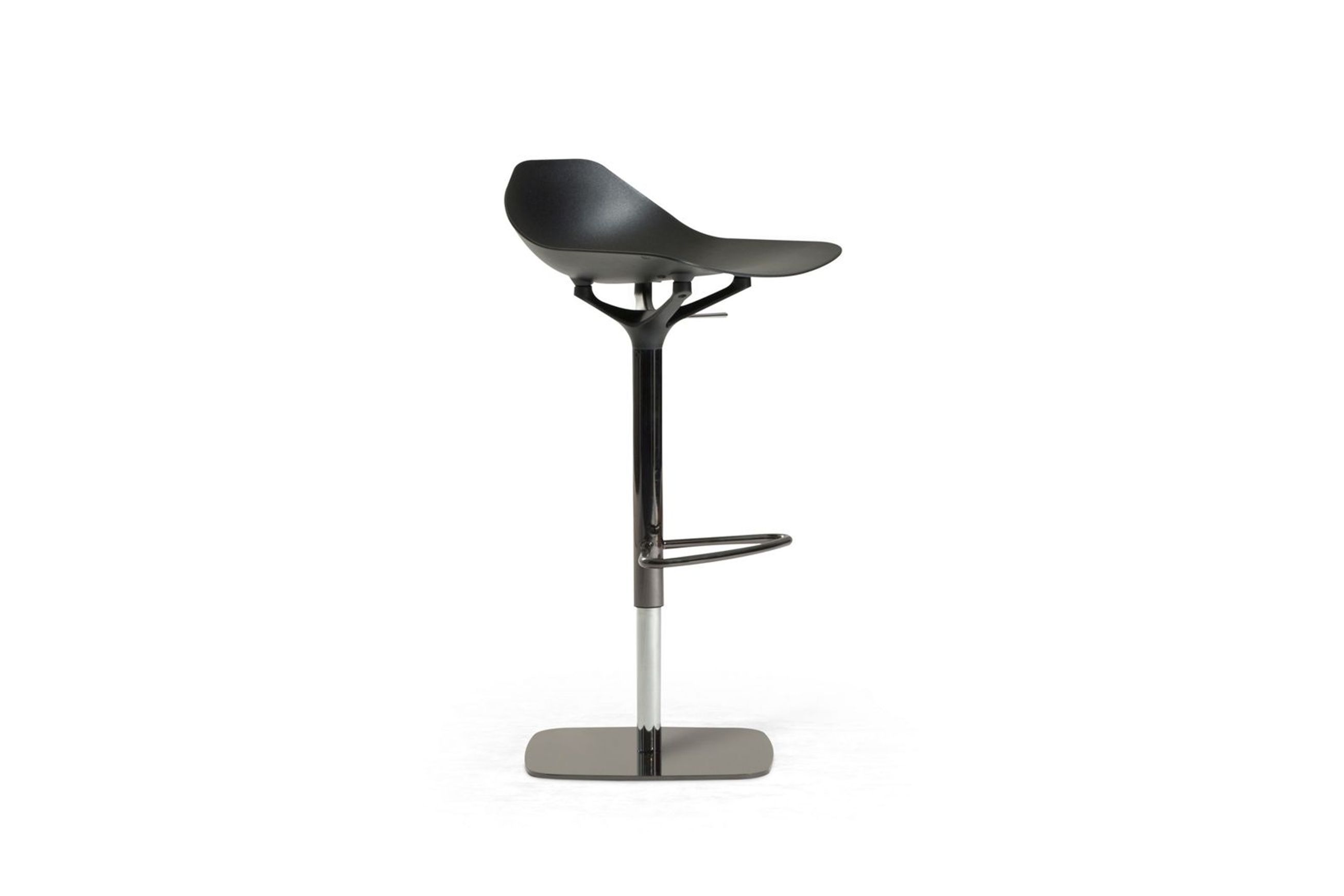 Chistera Stool - lacquered shell, chrome-plated base