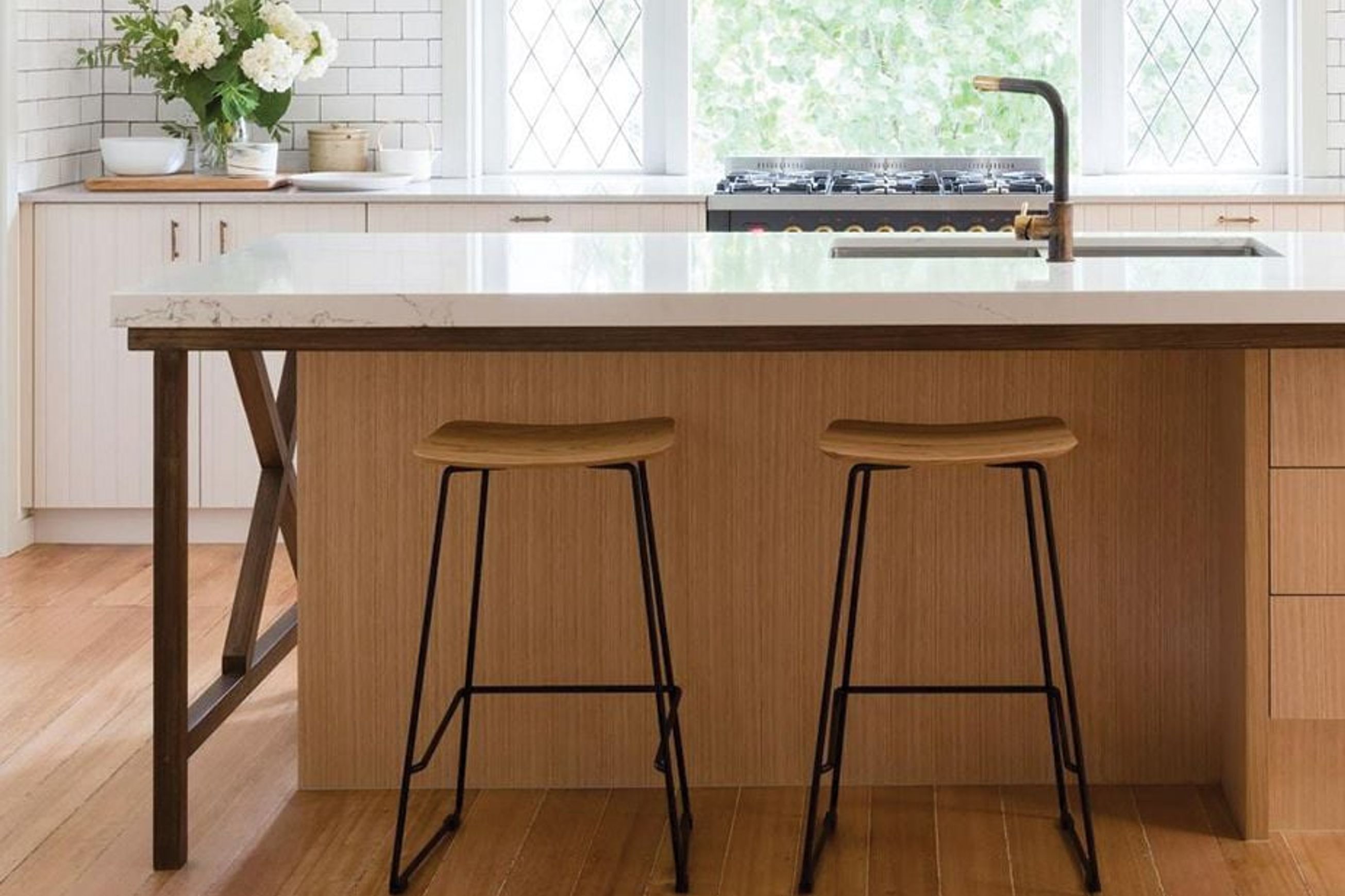 Winnie Stool - Chrome - White Leather - 76cm Bar Height